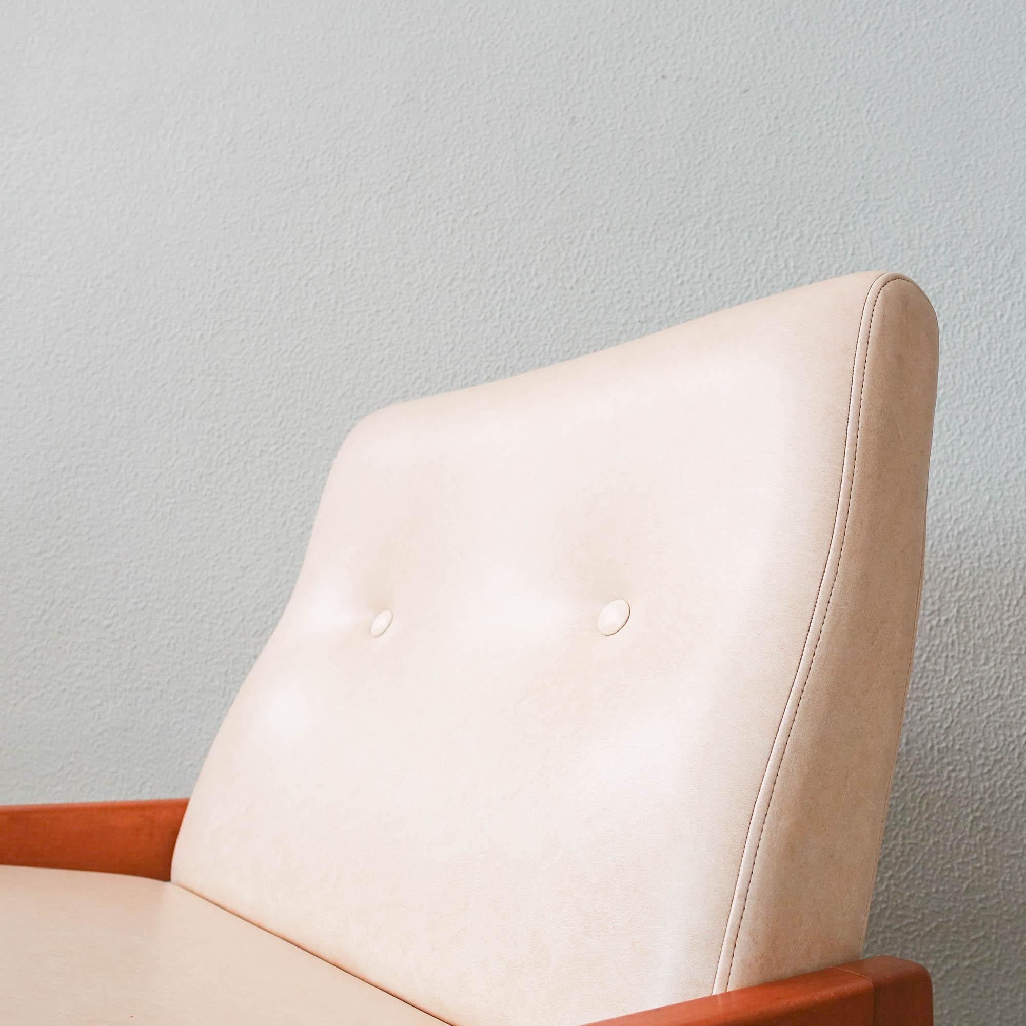 Pair_of_Espinho_Lounge_Chairs_by_José_Espinho_for_Olaio,_Mid_Century_Modern,_1973,_Portugal