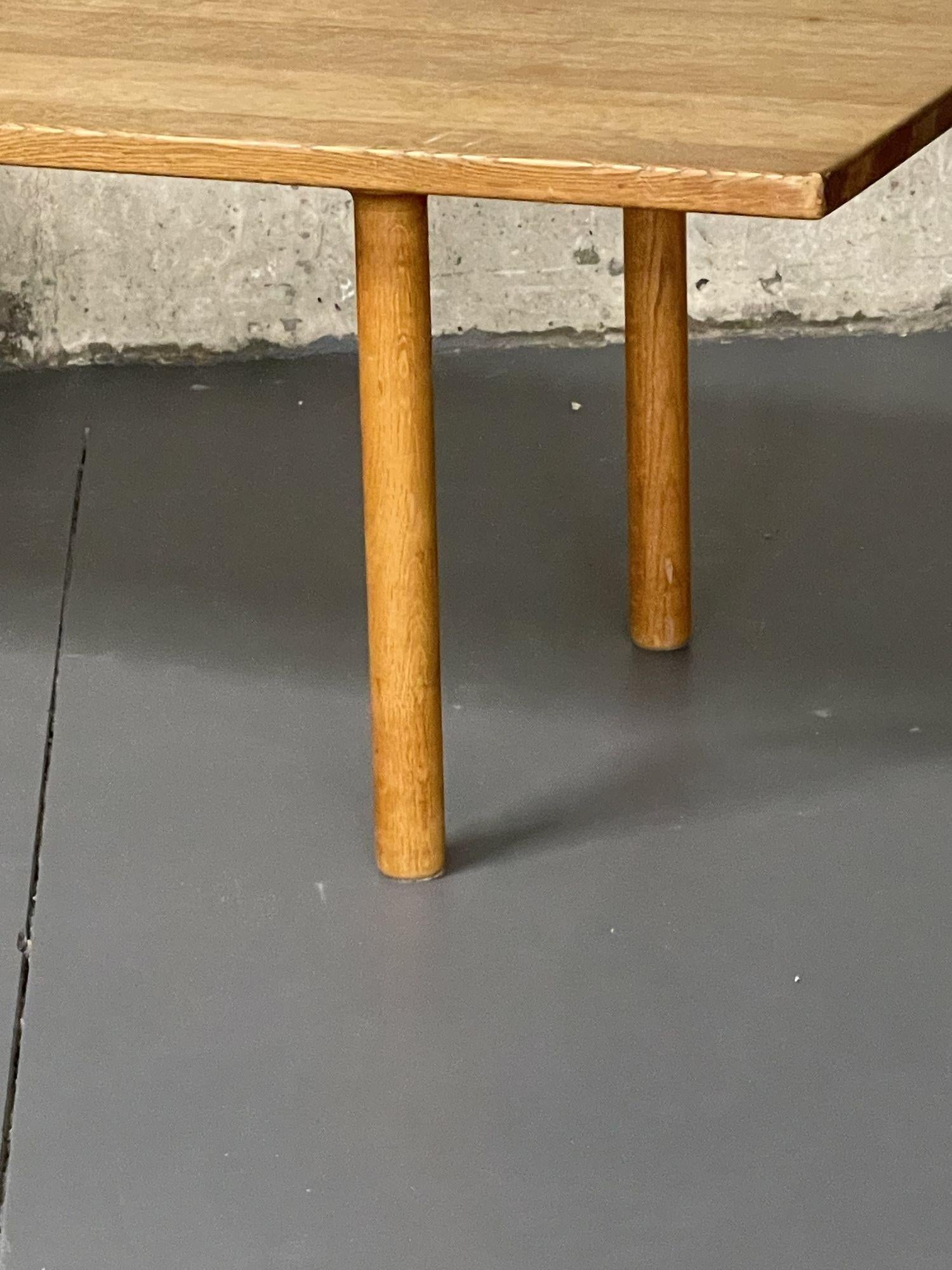Hans_J._Wegner_Mid-Century_Oak_Coffee_Table_1960s_Denmark
