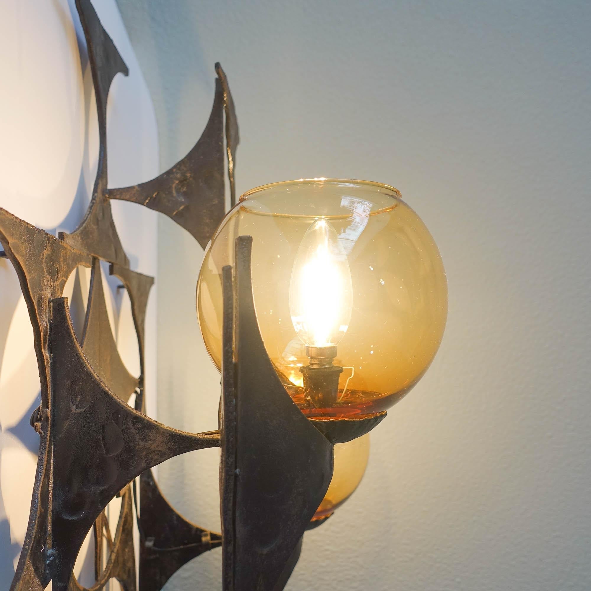 Brutalist_Wall_Sconce_by_Marc_Weinstein,_Mid_Century_Modern_Lighting,_1960s,_United_States