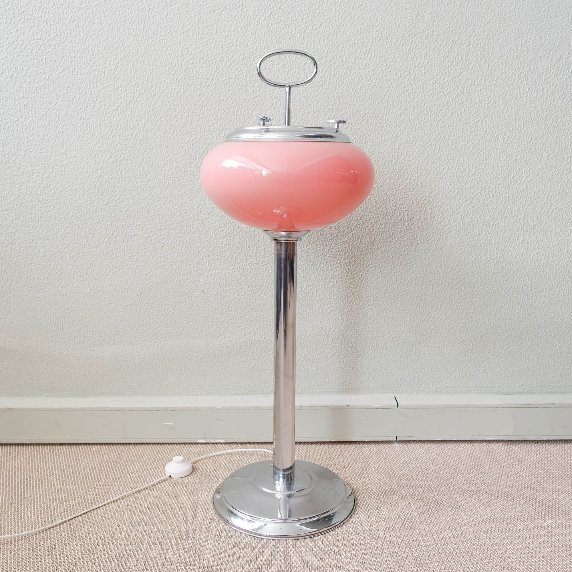Pink_Ashtray_Lamp,_Chrome_Metal,_Opaline_Glass,_1960s,_Portugal