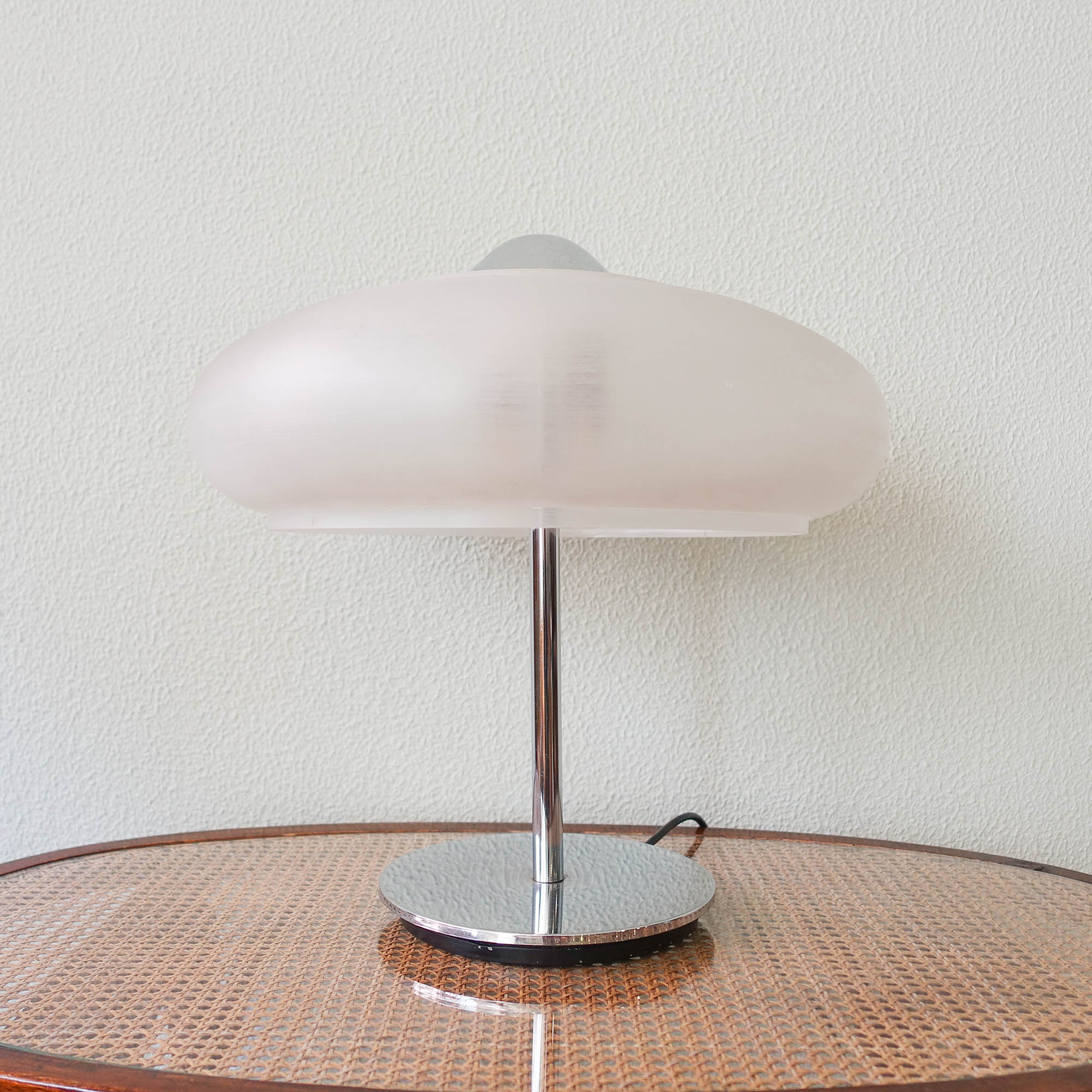Mushroom_Table_Lamp,_Chrome,_Brushed_Plastic,_1970s,_Germany