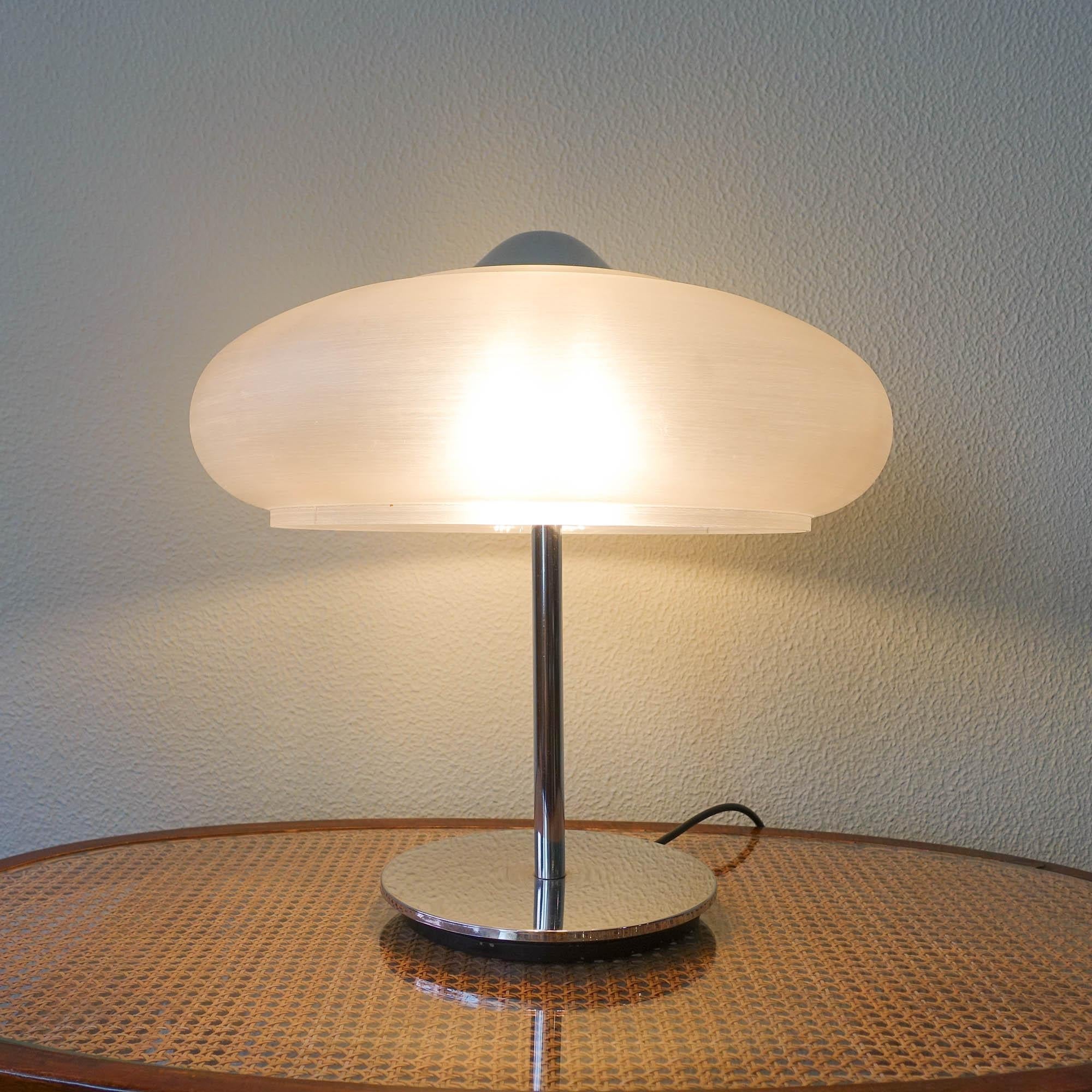 Mushroom_Table_Lamp,_Chrome,_Brushed_Plastic,_1970s,_Germany