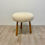 Sheepskin_Footstool_Swedish_Modern_Style_Contemporary_2023_USA