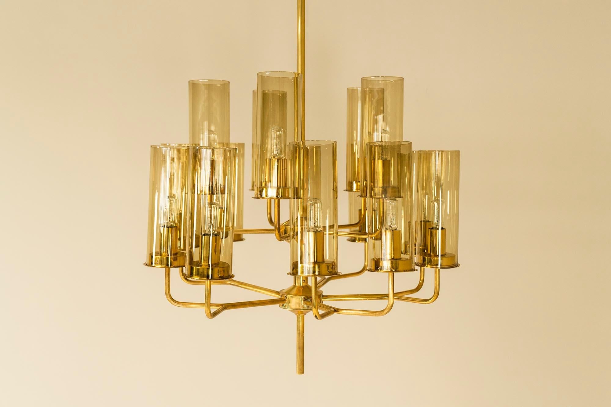 Hans_Agne_Jakobsson_Chandelier_Model_T434/15_in_Brass_and_Glass,_Sweden,_1960s