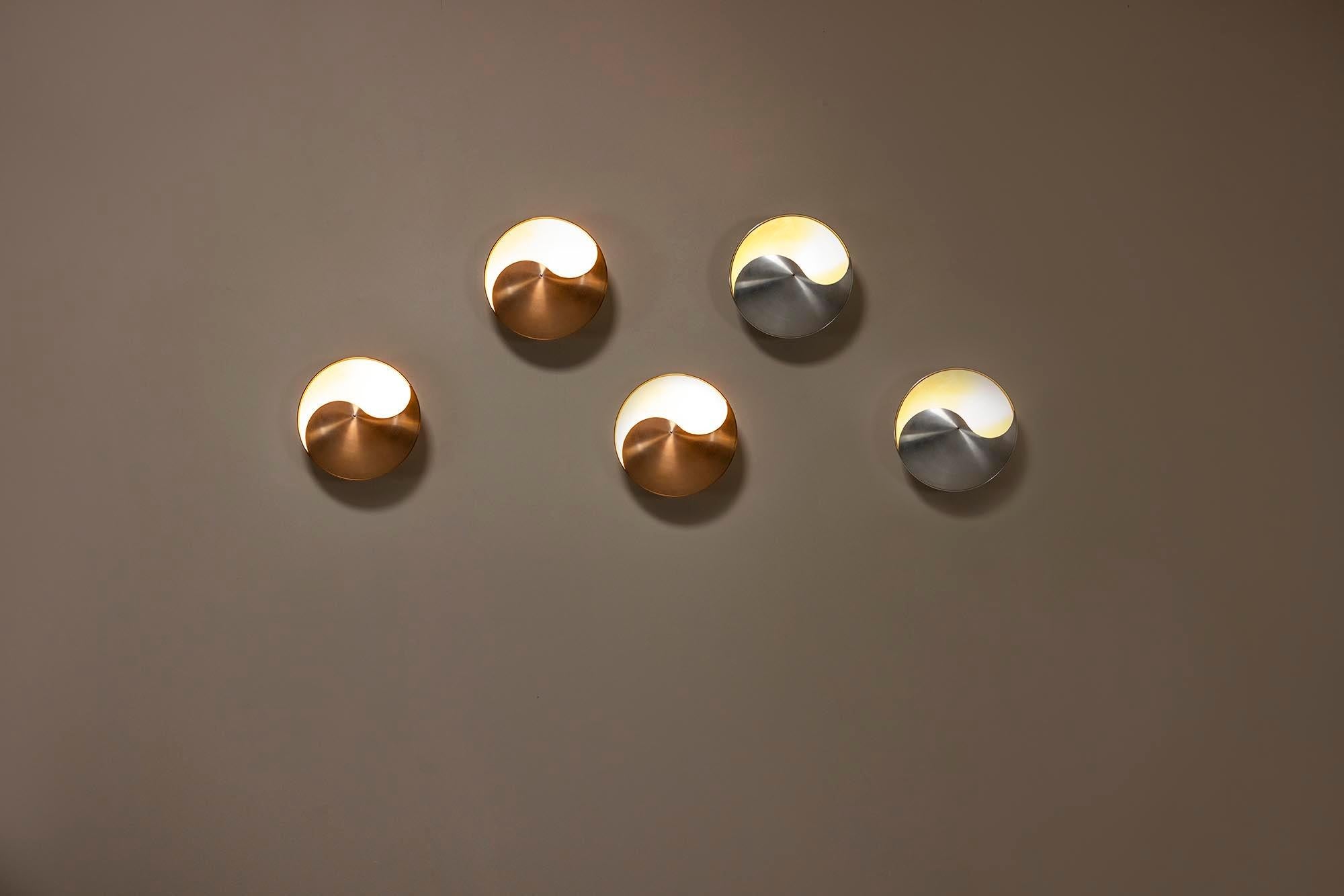 Set_of_5_Jinjang_Wall_Lamps_by_Hermian_Sneyders_de_Vogel_for_Raak_1971_Netherlands