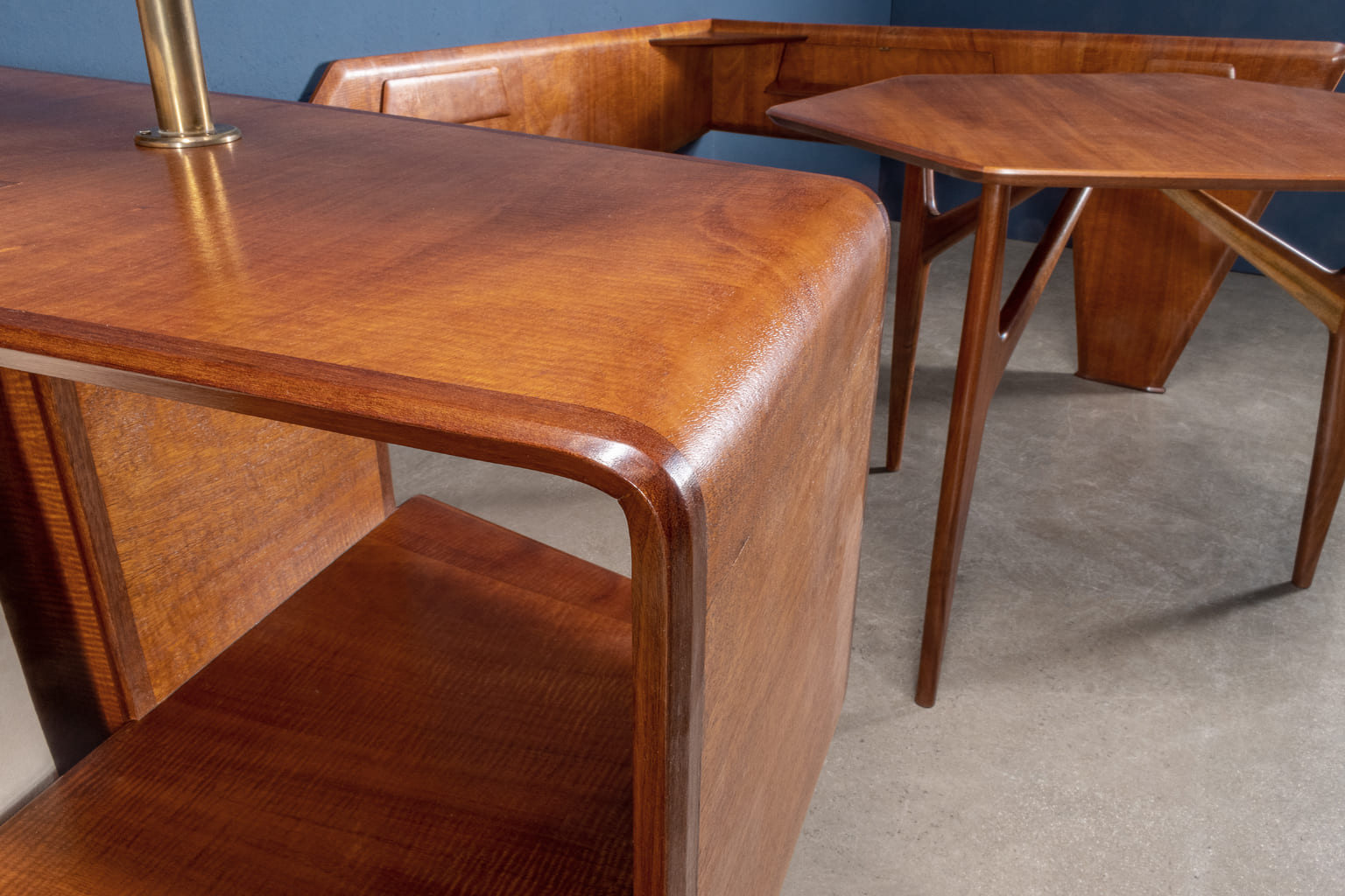 Vintage_Living_Room_Furniture_Unique_Piece_Mahogany_Veneer_1950s