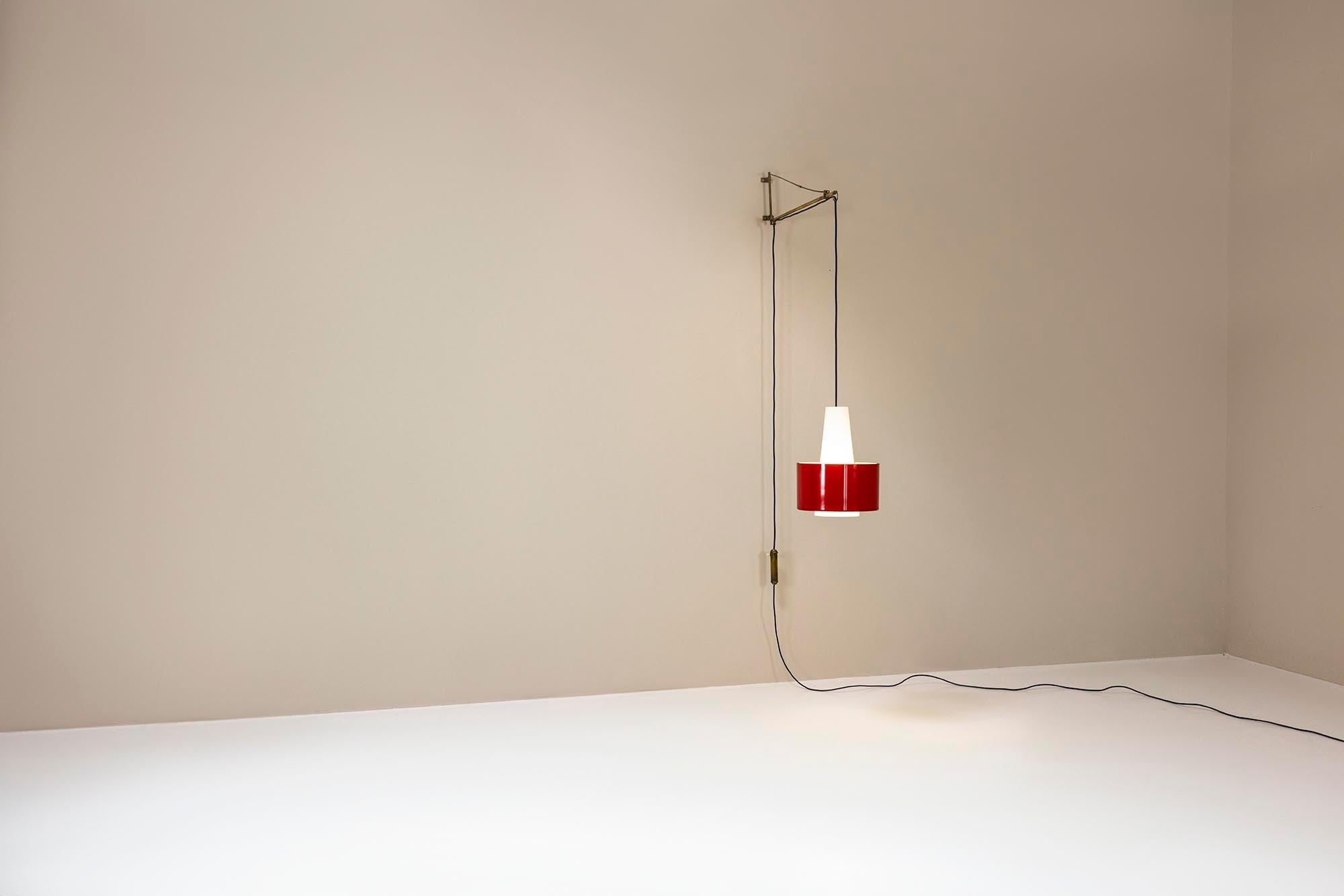 Model_2601_Red_Wall_Lamp_by_Gaetano_Sciolari_for_Stilnovo_1950s_Italy