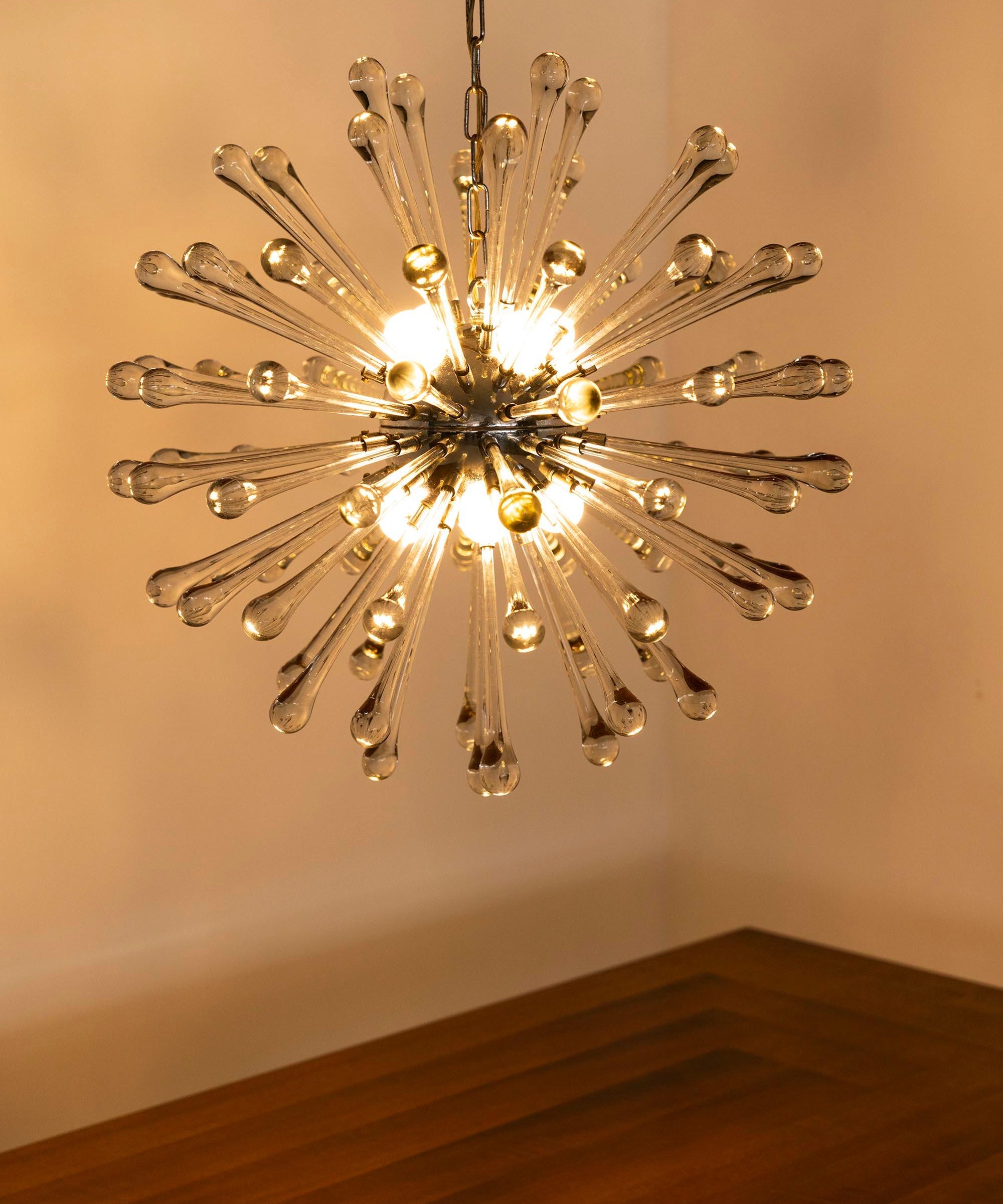 Sputnik_Chandelier_with_Murano_Glass_Drops_by_Italian_Maker_1960s_Italy