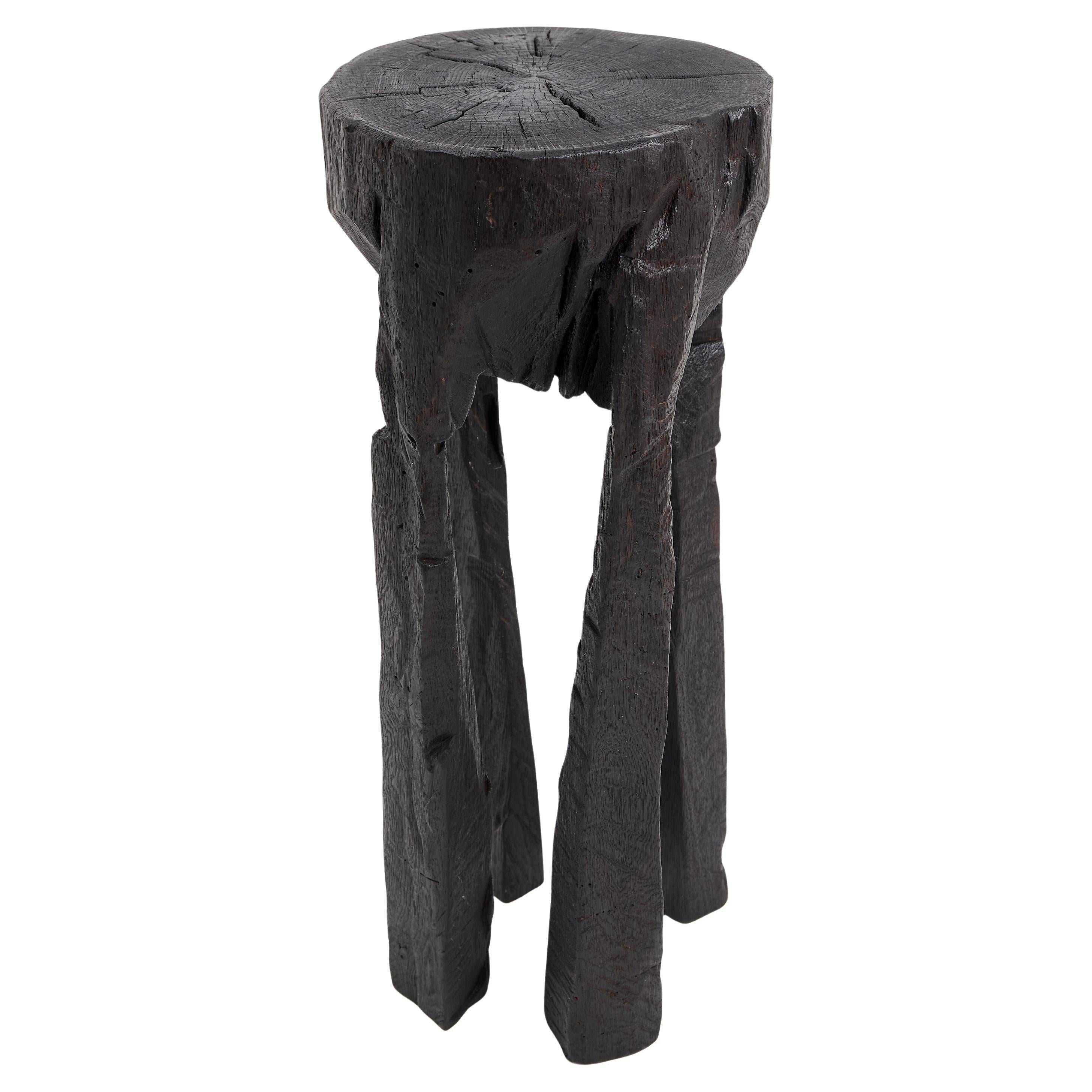 Logniture,_Solid_Burnt_Wood,_Oak,_Side_Table,_Wine_Table,_Chainsaw_Carved