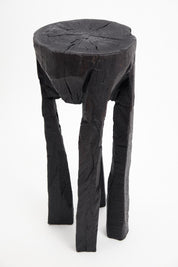 Logniture,_Solid_Burnt_Wood,_Oak,_Side_Table,_Wine_Table,_Chainsaw_Carved