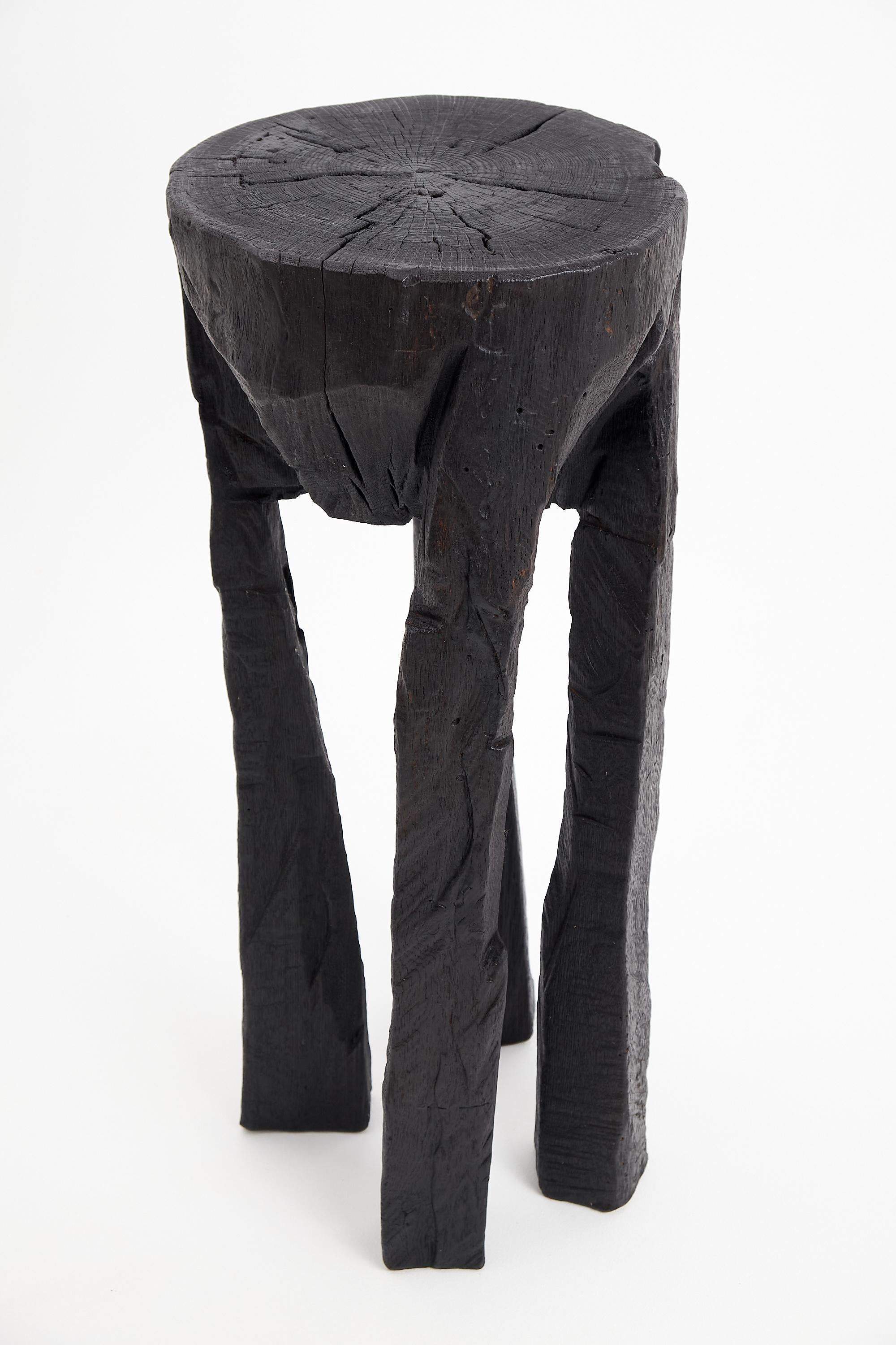 Logniture,_Solid_Burnt_Wood,_Oak,_Side_Table,_Wine_Table,_Chainsaw_Carved