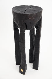 Logniture,_Solid_Burnt_Wood,_Oak,_Side_Table,_Wine_Table,_Chainsaw_Carved