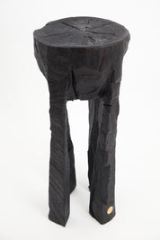 Logniture,_Solid_Burnt_Wood,_Oak,_Side_Table,_Wine_Table,_Chainsaw_Carved