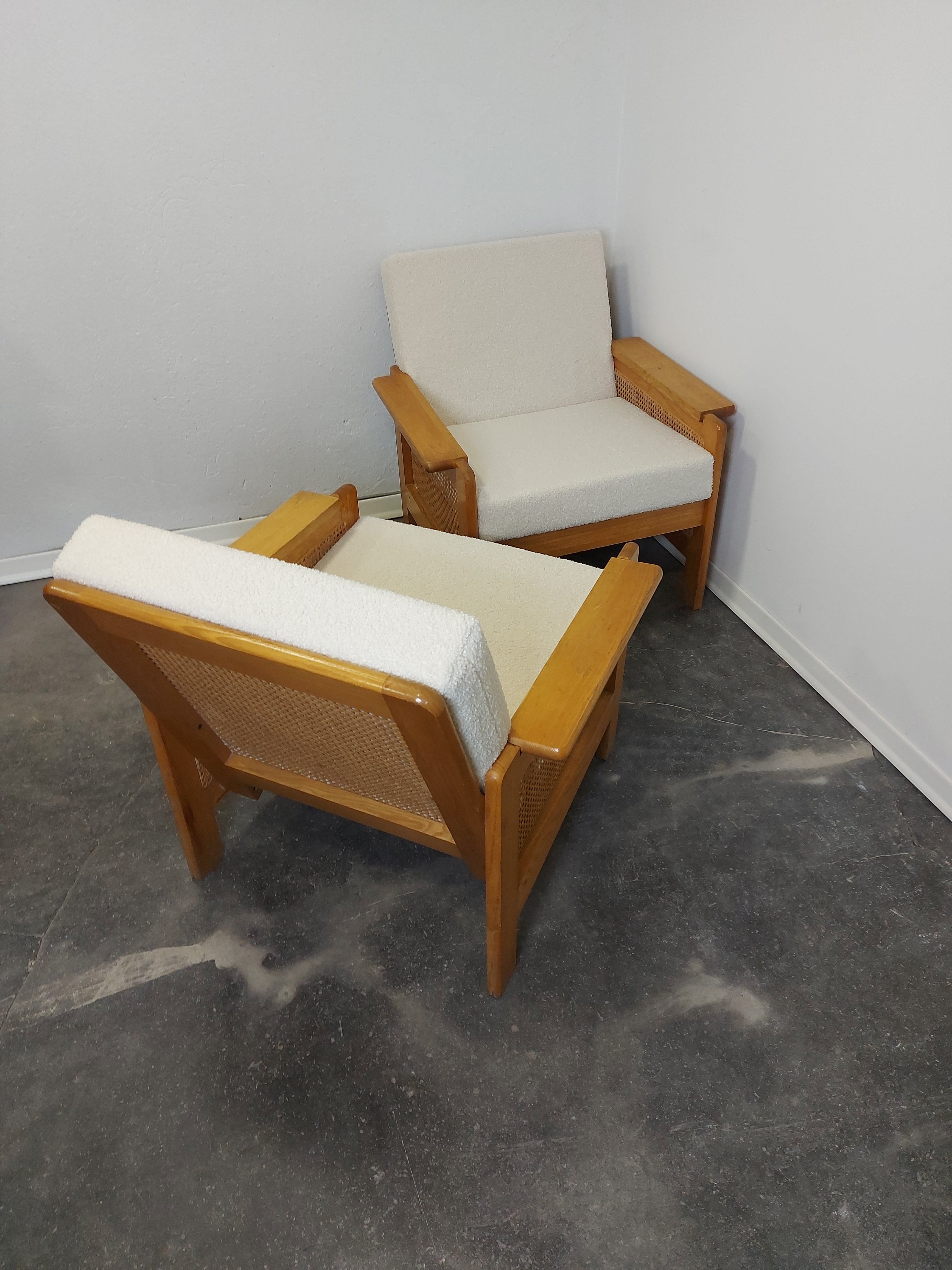 Set_of_2_Arm_Lounge_chair_from_1970s