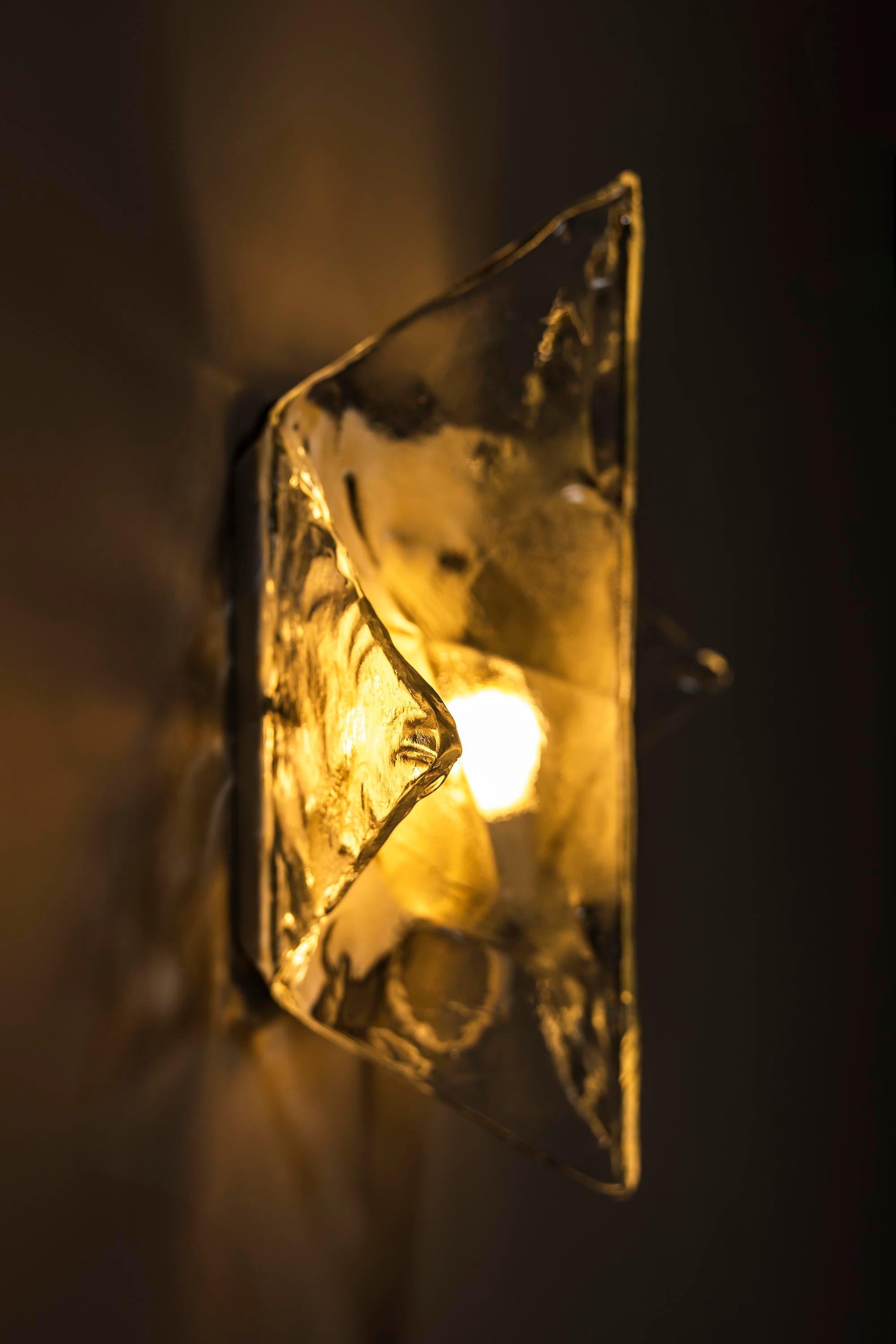 Ghiaccio_Murano_Glass_Wall_Lamp_by_Mazzega_1970s_Italy