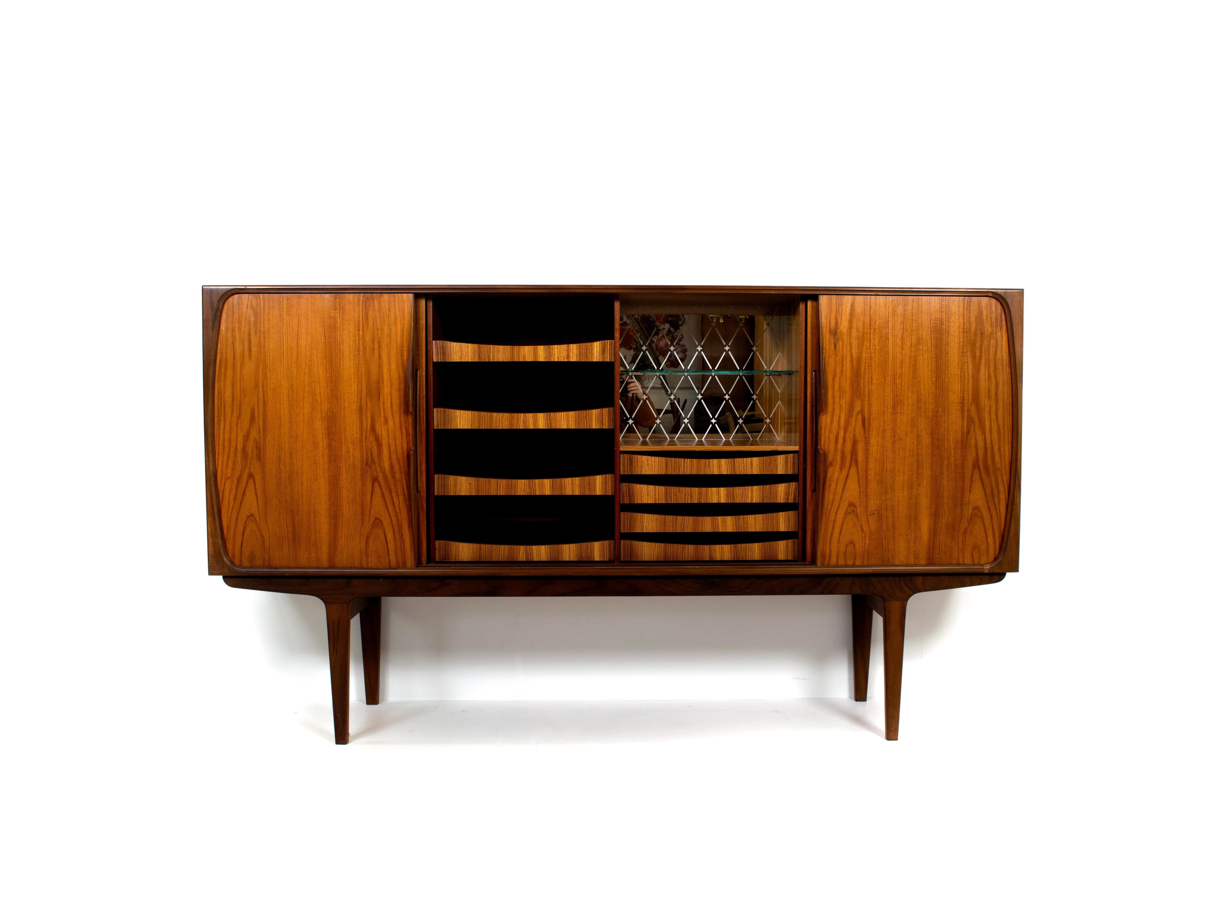 Scandinavian_Design_Sideboard_in_Teak_in_Omann_Jun_Style,_1960s