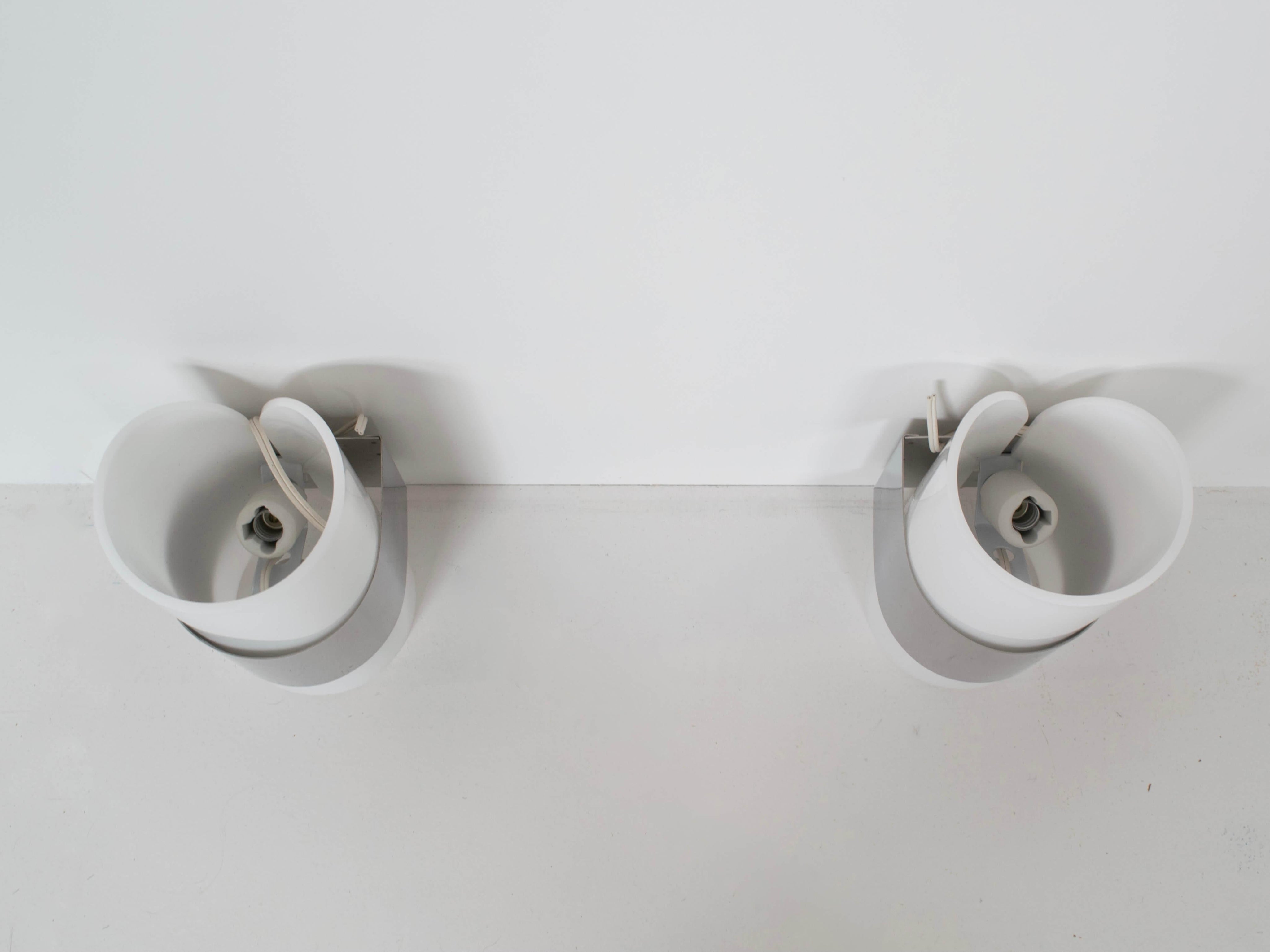 Set_of_2_Metracrilato_Wall_Lights_from_Metalarte,_1980s,_Spain