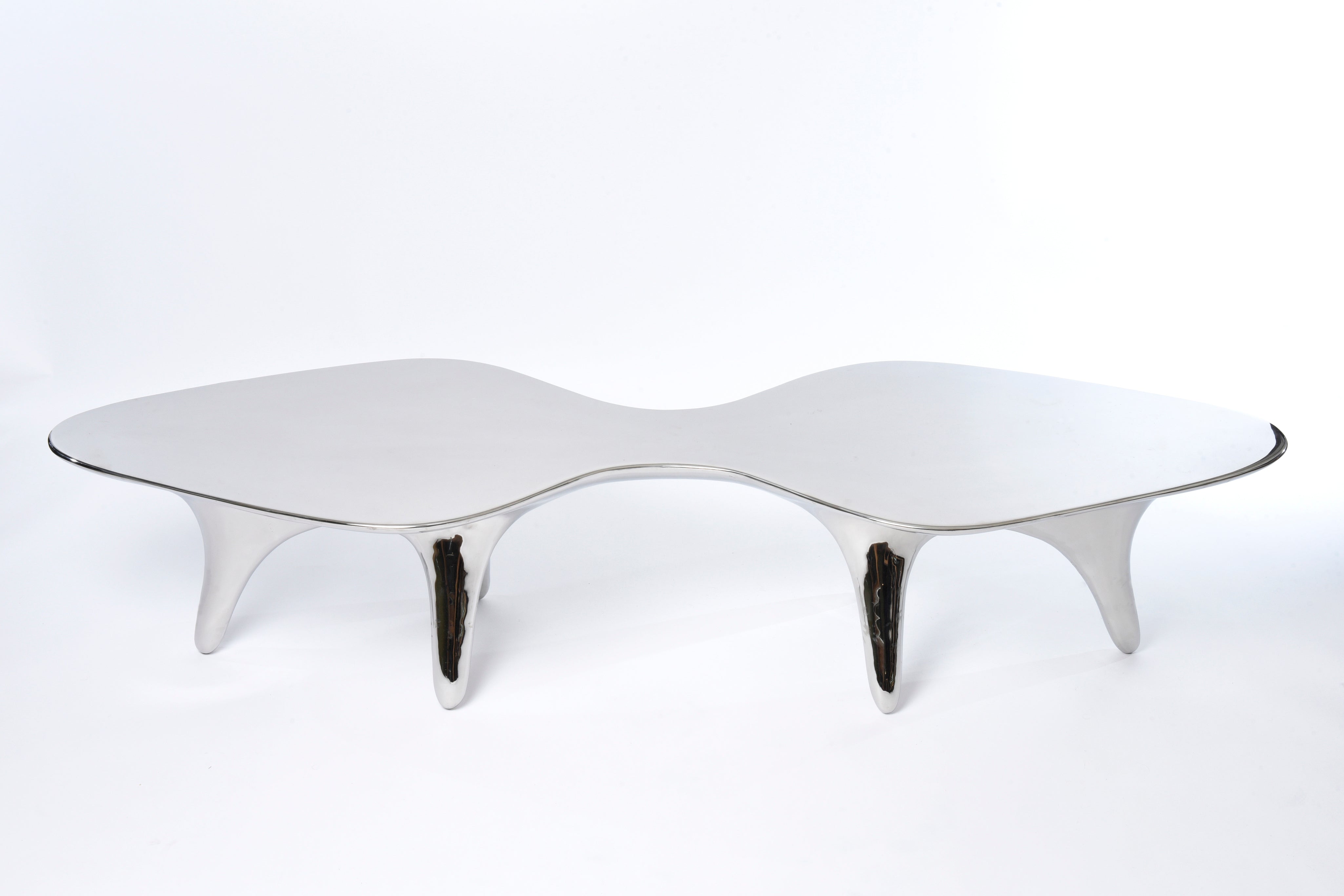 Titus_coffee_table_by_Olivier_Moravik