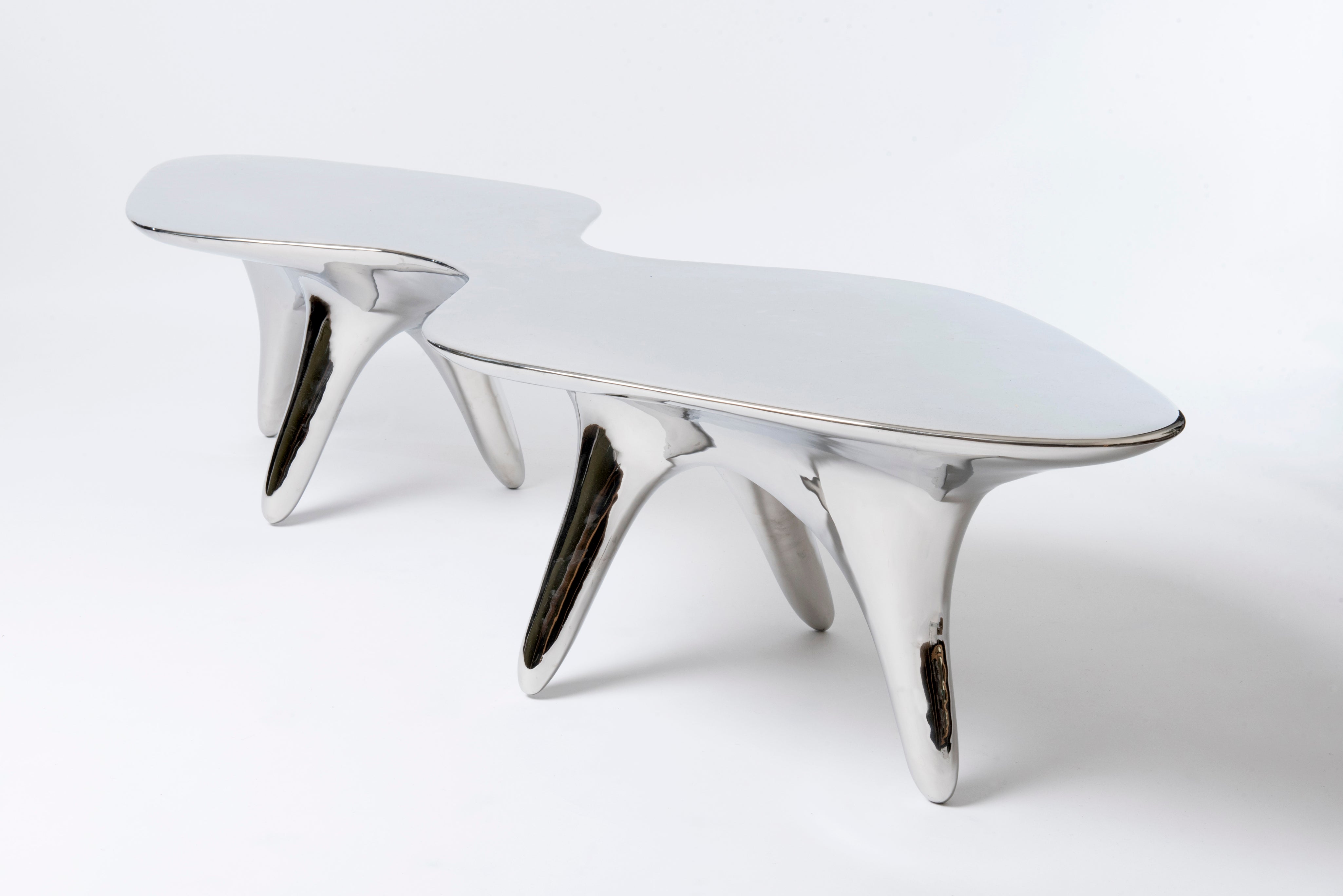 Titus_coffee_table_by_Olivier_Moravik