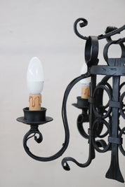 Chandelier_in_Iron,_Circa_1940s