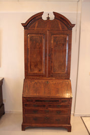 English_Louis_XVI_Secretary,_1770
