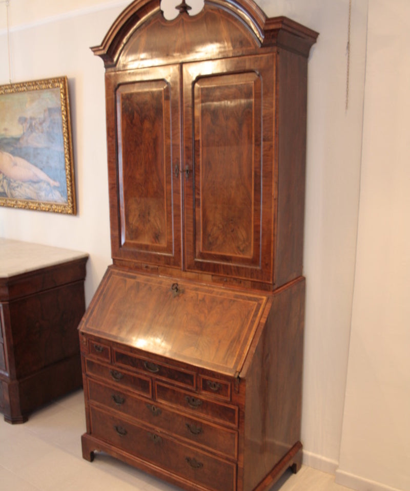 English_Louis_XVI_Secretary,_1770