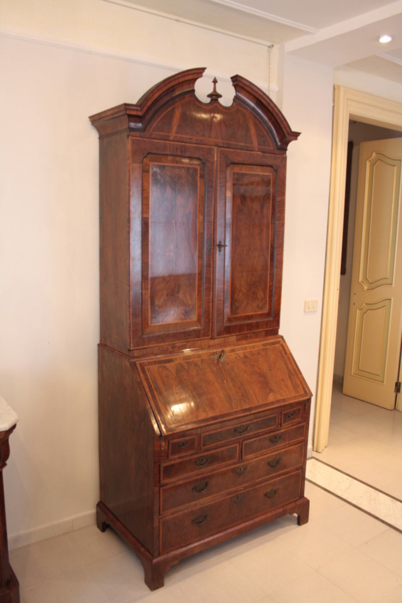 English_Louis_XVI_Secretary,_1770