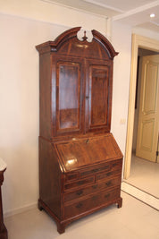 English_Louis_XVI_Secretary,_1770