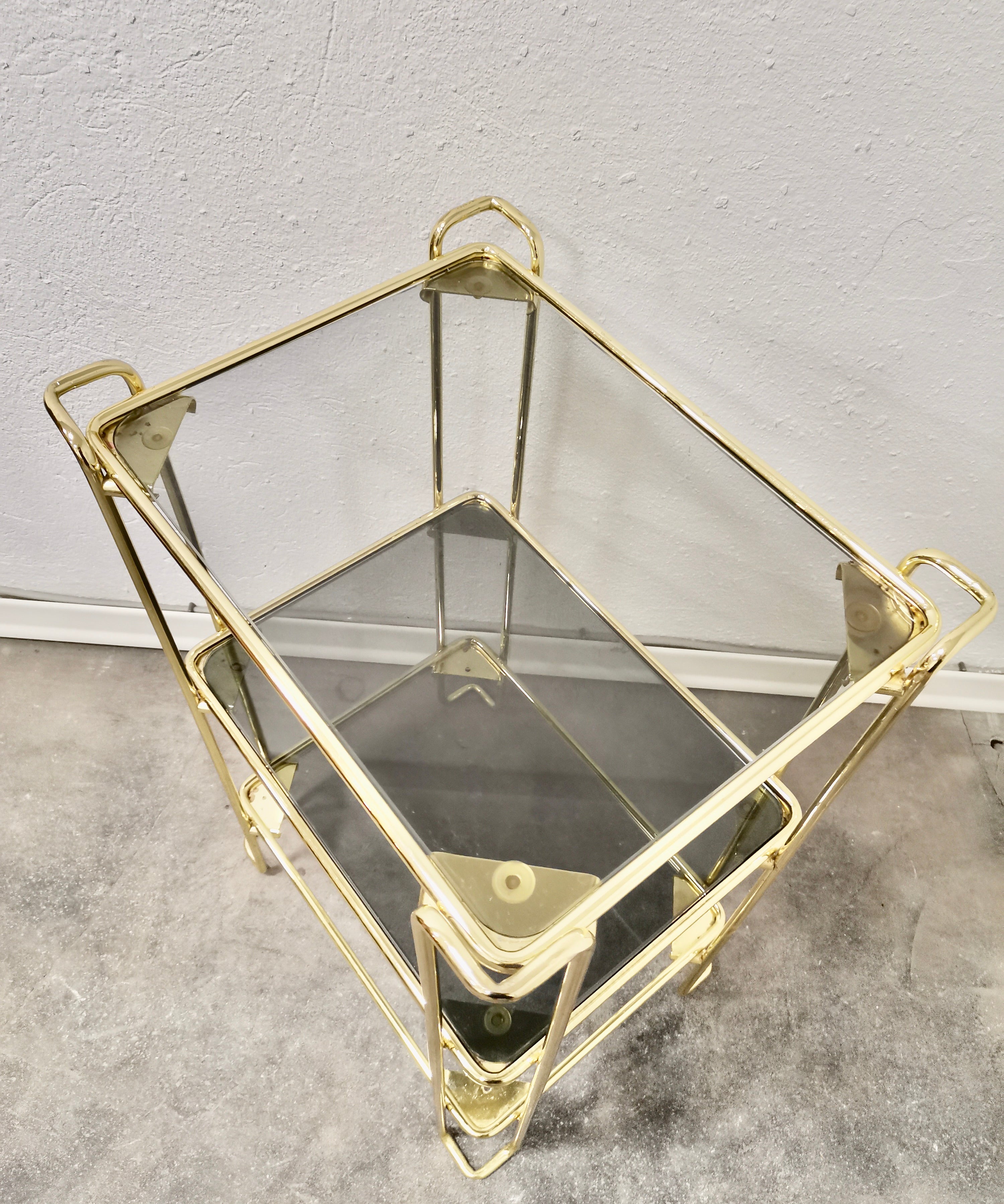 1980s_Italian_Brass_Bar_Stand_or_Side_Table_with_Smoked_Glass_(Hollywood_Regency)