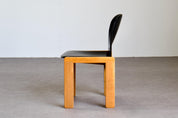 Set_of_8_Scarpa_121_Chairs_in_Black_Leather_&_Pale_Wood_for_Cassina_Italy,_1960s