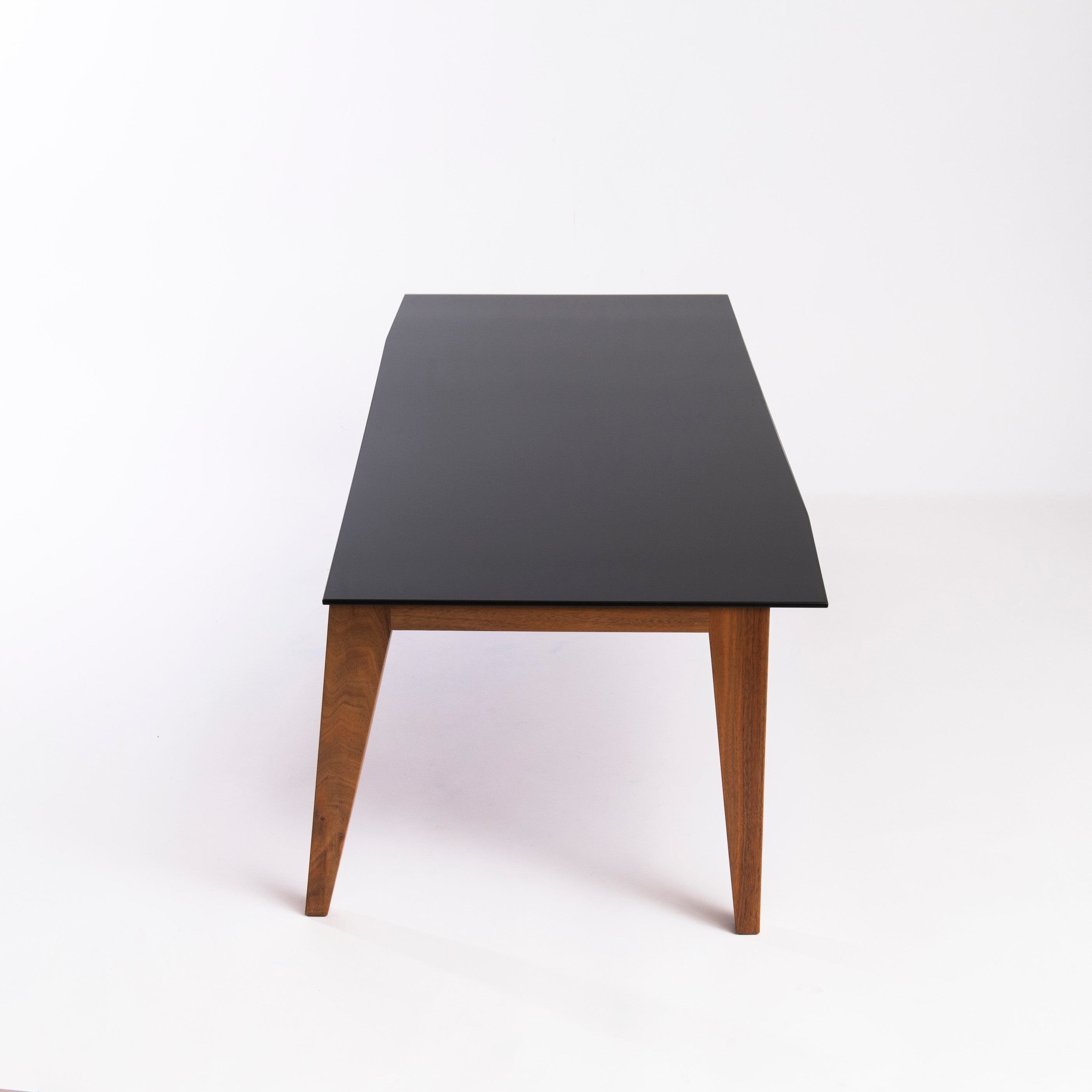 om11_asymétrique_coffee_table