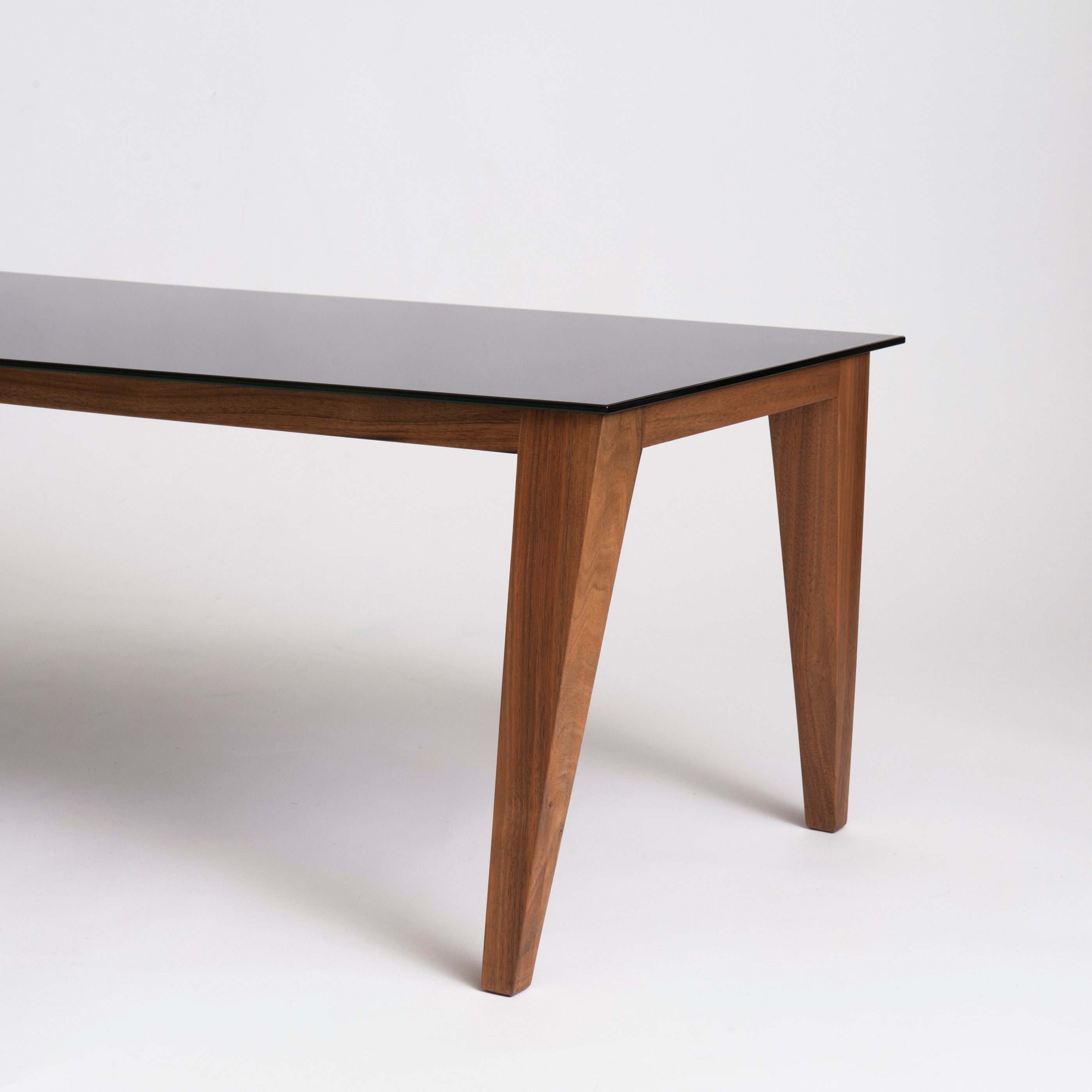 om11_asymétrique_coffee_table