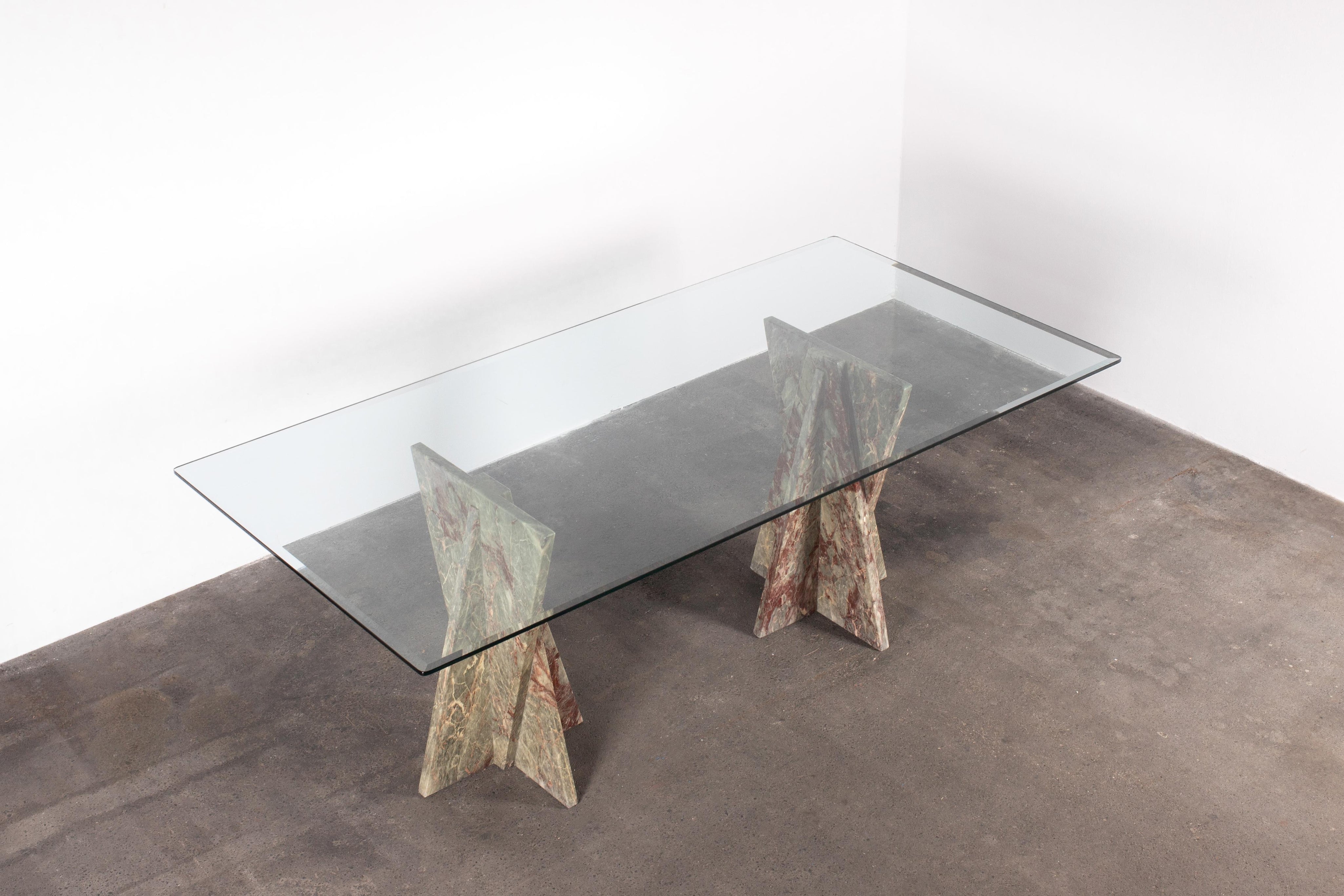 Green_Onyx_Marble_and_Glass_Dining_Table_in_the_Style_of_Angelo_Mangiarotti,_Mid_Century_Modern,_1970s,_Italy