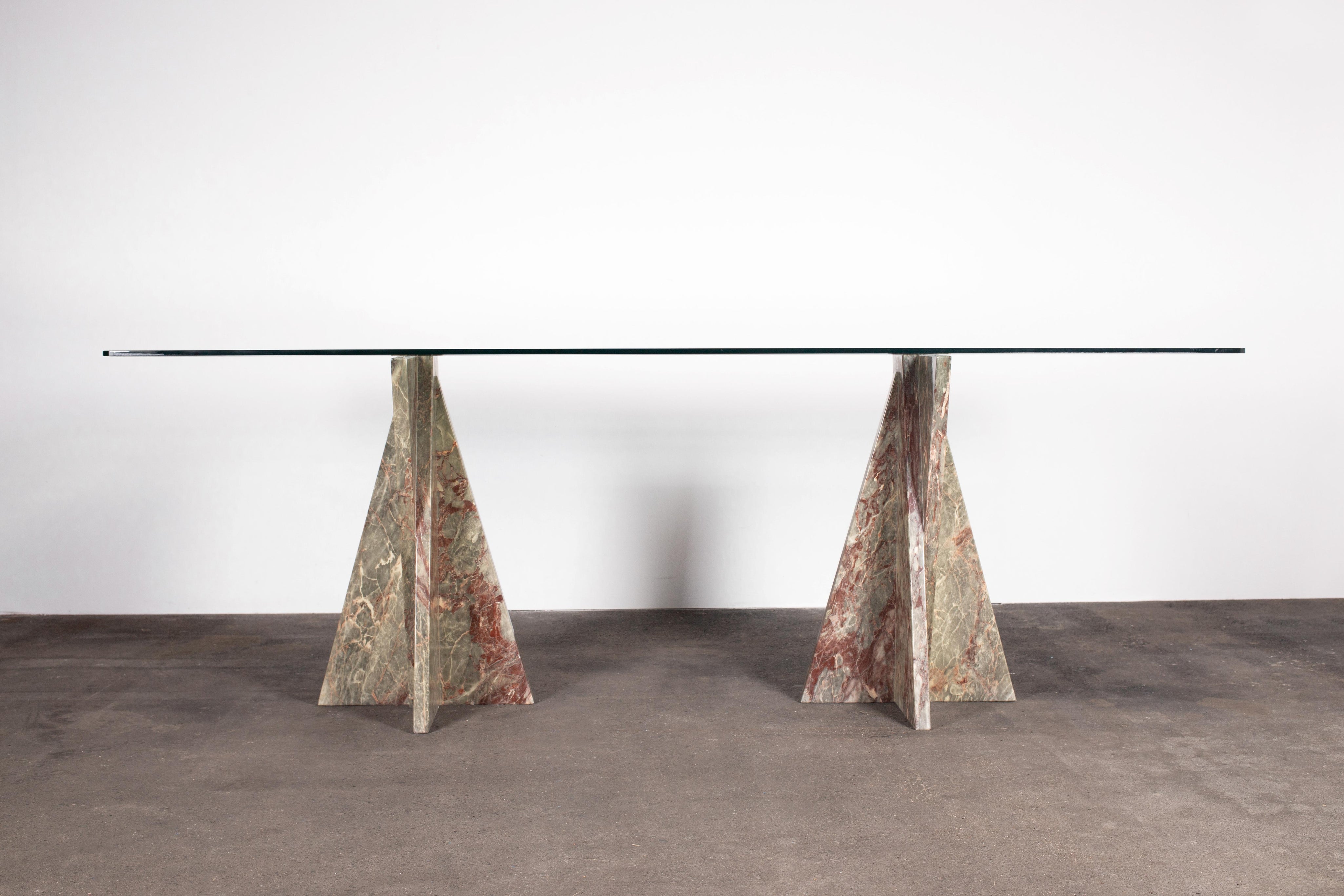 Green_Onyx_Marble_and_Glass_Dining_Table_in_the_Style_of_Angelo_Mangiarotti,_Mid_Century_Modern,_1970s,_Italy