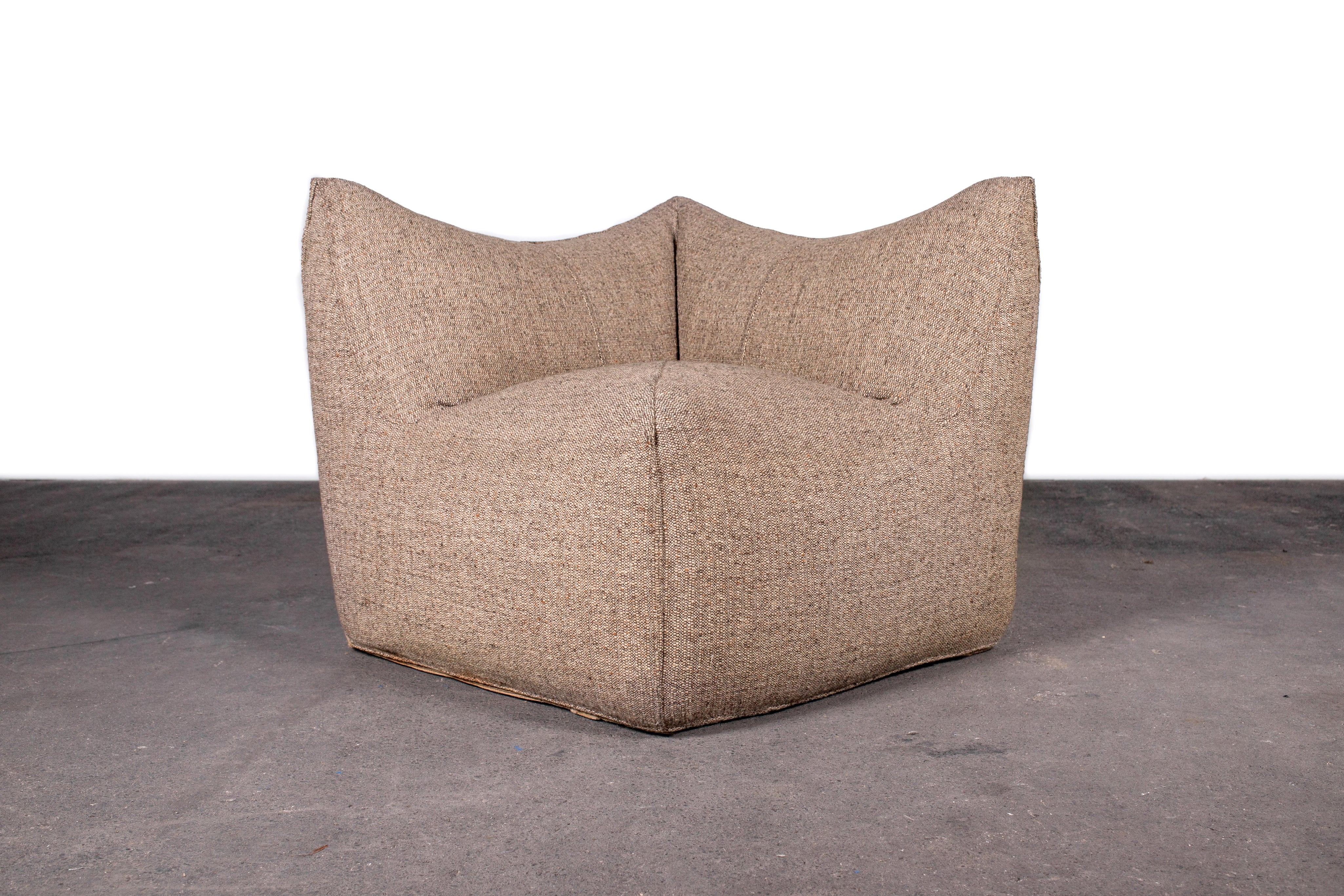 Set_of_3_Piece_Bambole_Modular_Sofa_Set_by_Mario_Bellini_for_B&B_Italia,_Postmodern_Design,_1970s,_Italy