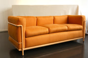 LC2_Sofa_by_Le_Corbusier,_Pierre_Jeanneret_&_Charlotte_Perriand_for_Cassina