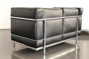 LC2_Sofa_by_Le_Corbusier,_Pierre_Jeanneret_&_Charlotte_Perriand_for_Cassina