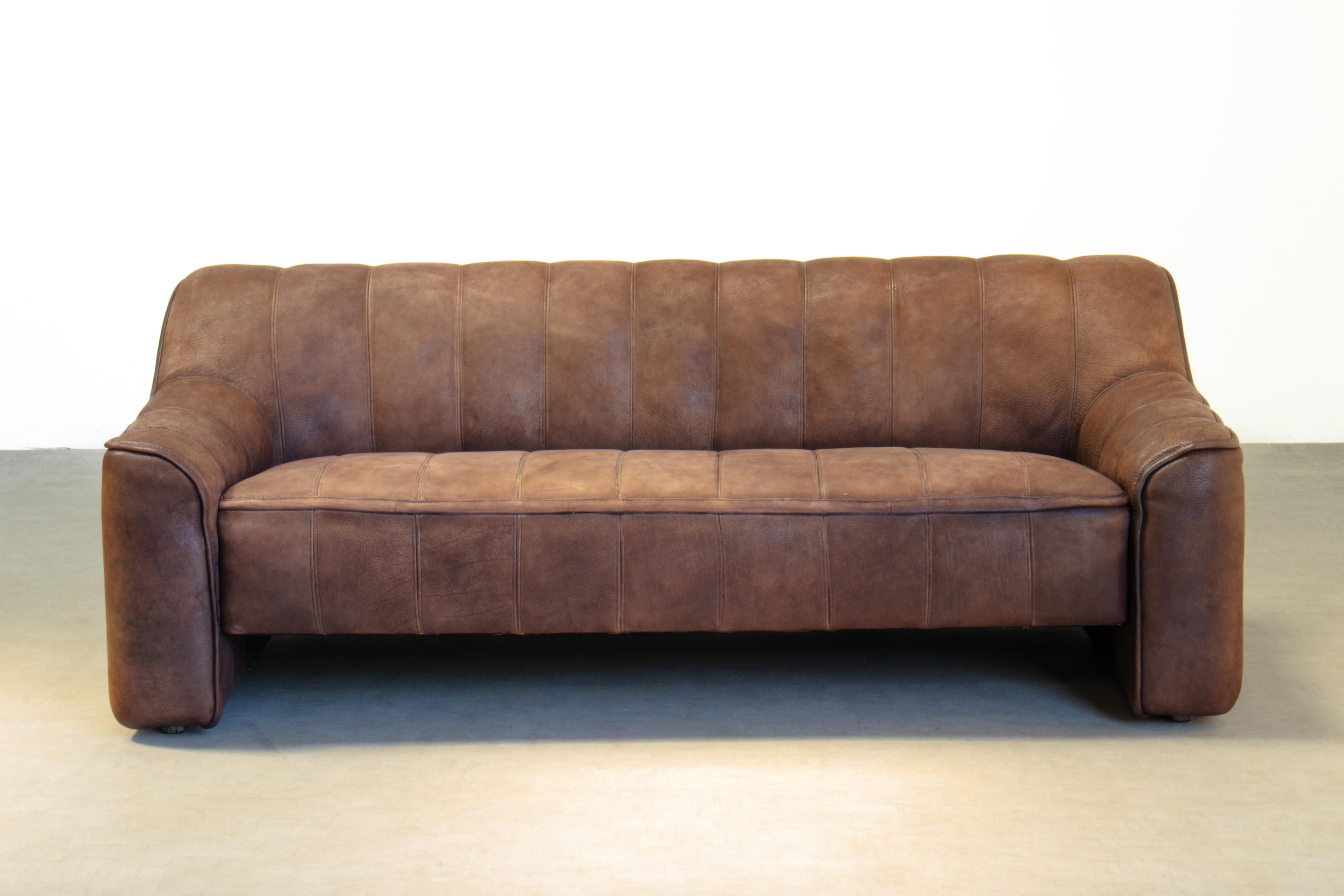 DS-44_Modular_Sofa_by_De_Sede,_Buffalo_Leather,_Expandable_3-Seater,_Switzerland