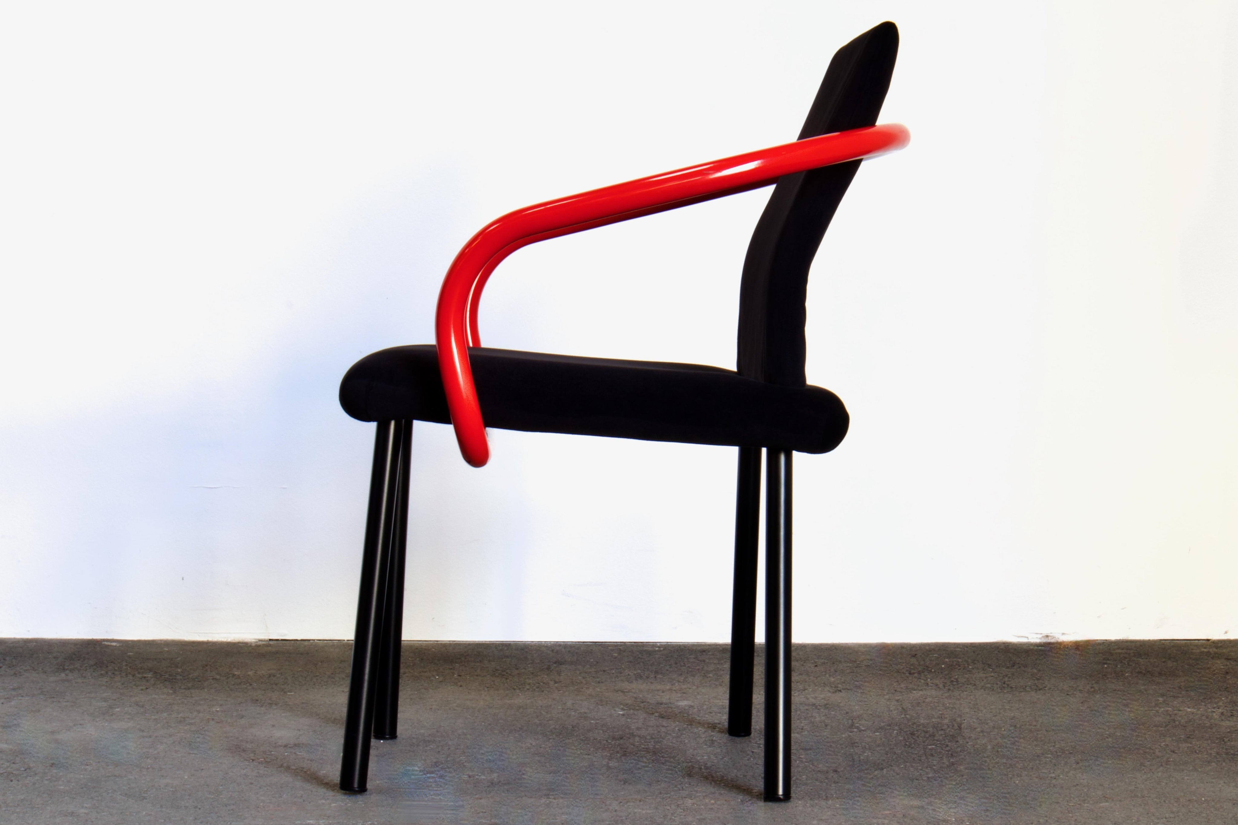 Set_of_4_Mandarin_Chairs_by_Ettore_Sottsass_for_Knoll,_Red_&_Black,_1986_Italy