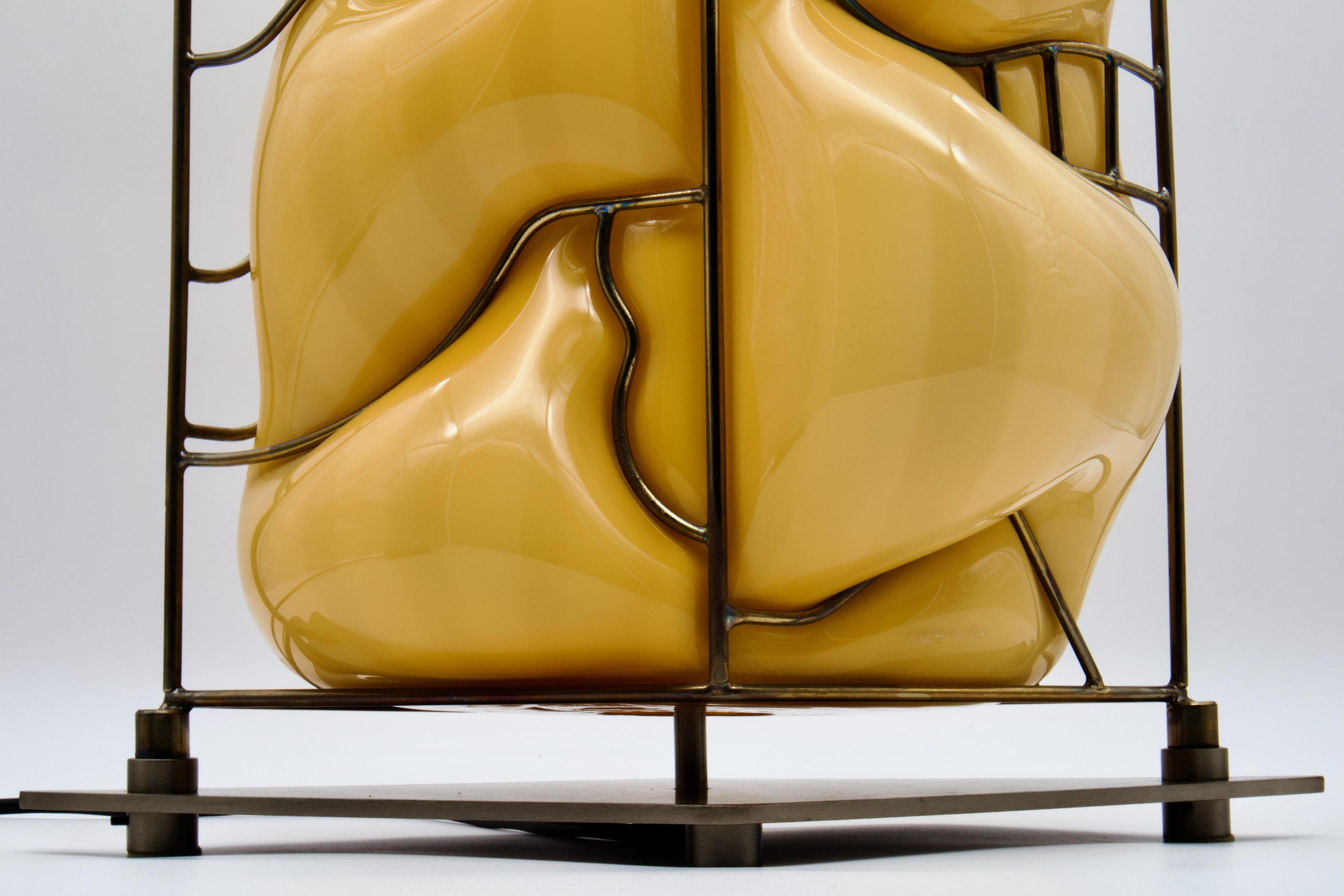 Totem_Glass_Table_Floor_Lamp_by_Toso_&_Massari_for_Venini,_2001,_Italy