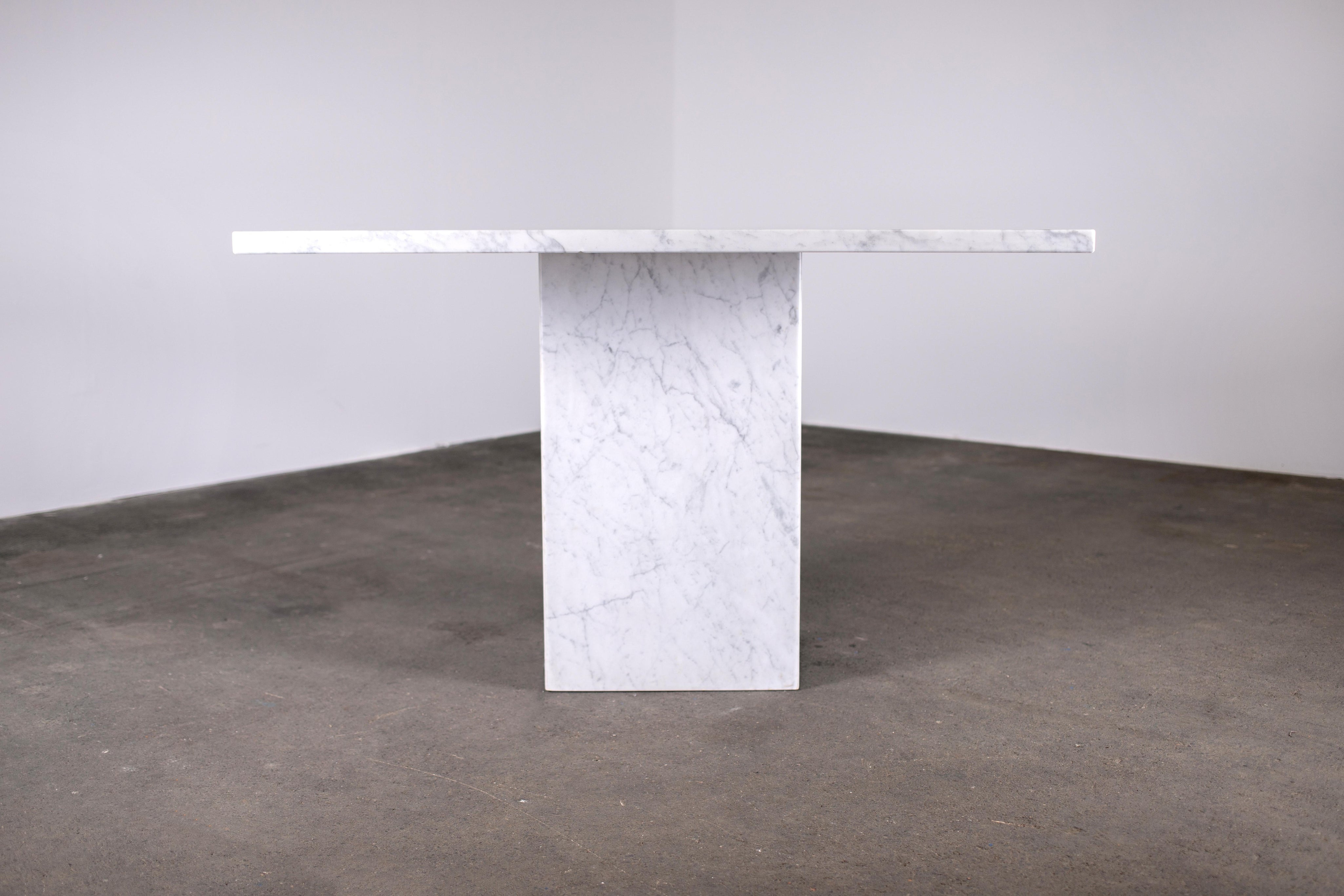 Dining_Table,_White_Carrera_Marble,_1970s,_Italy