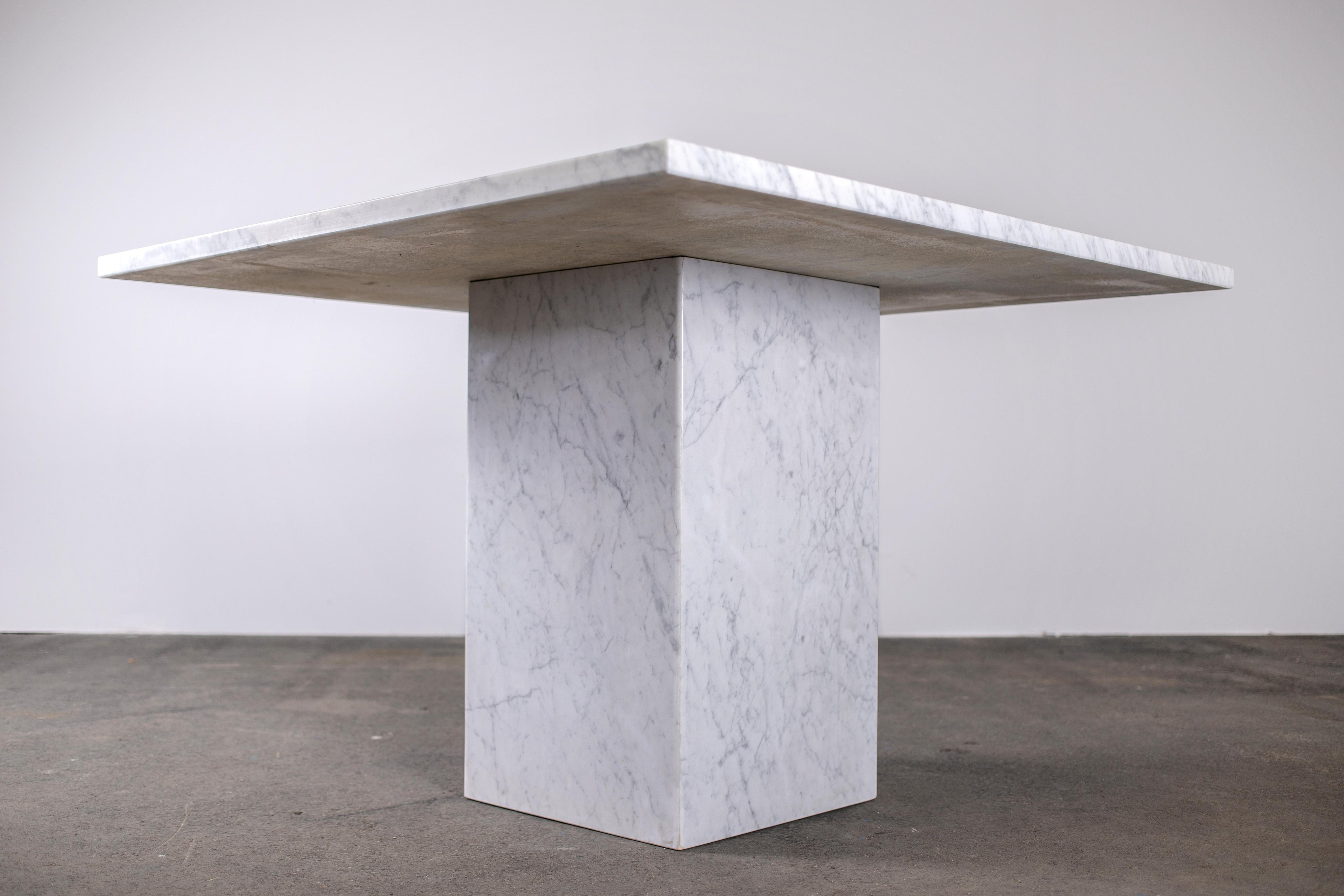 Dining_Table,_White_Carrera_Marble,_1970s,_Italy