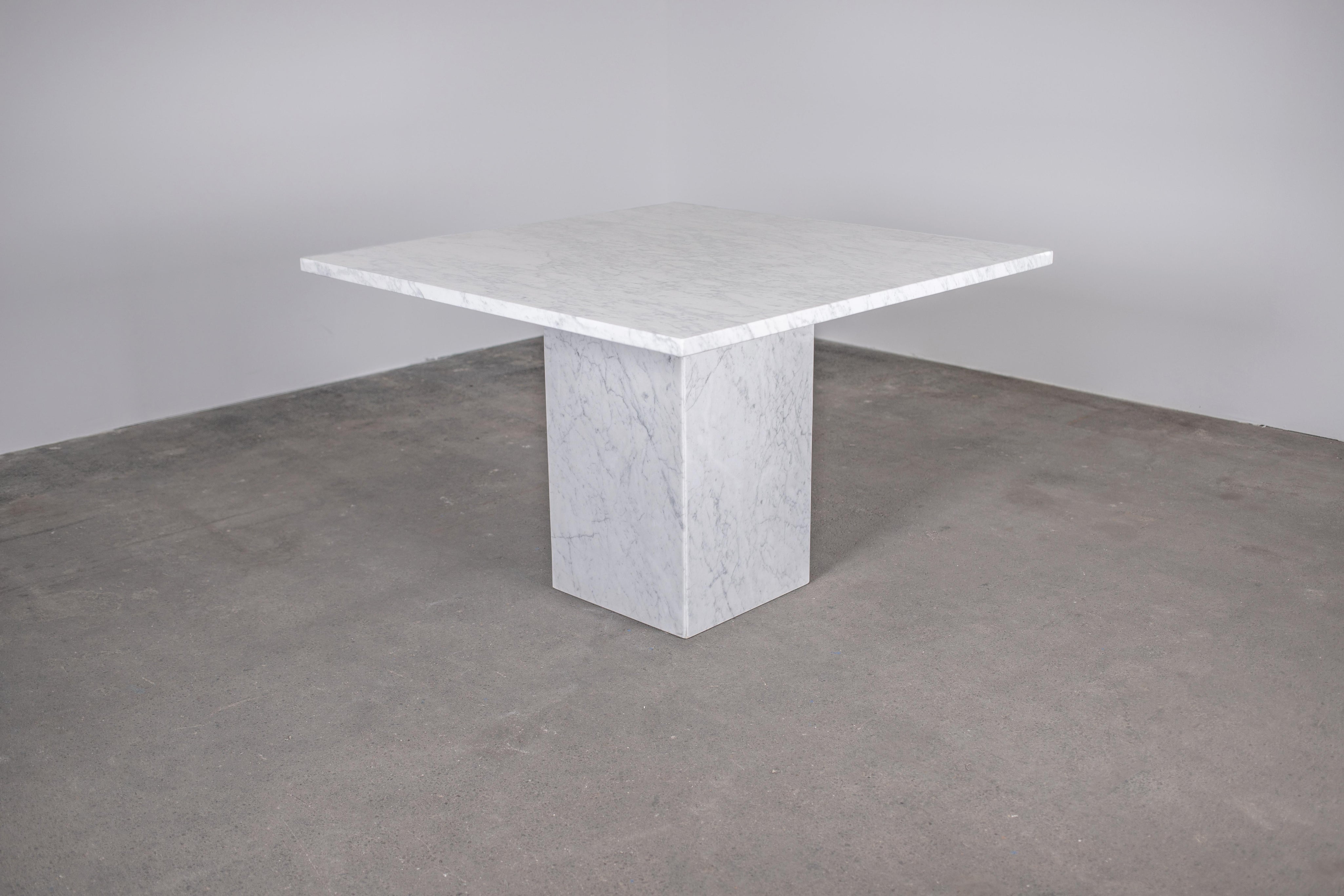 Dining_Table,_White_Carrera_Marble,_1970s,_Italy