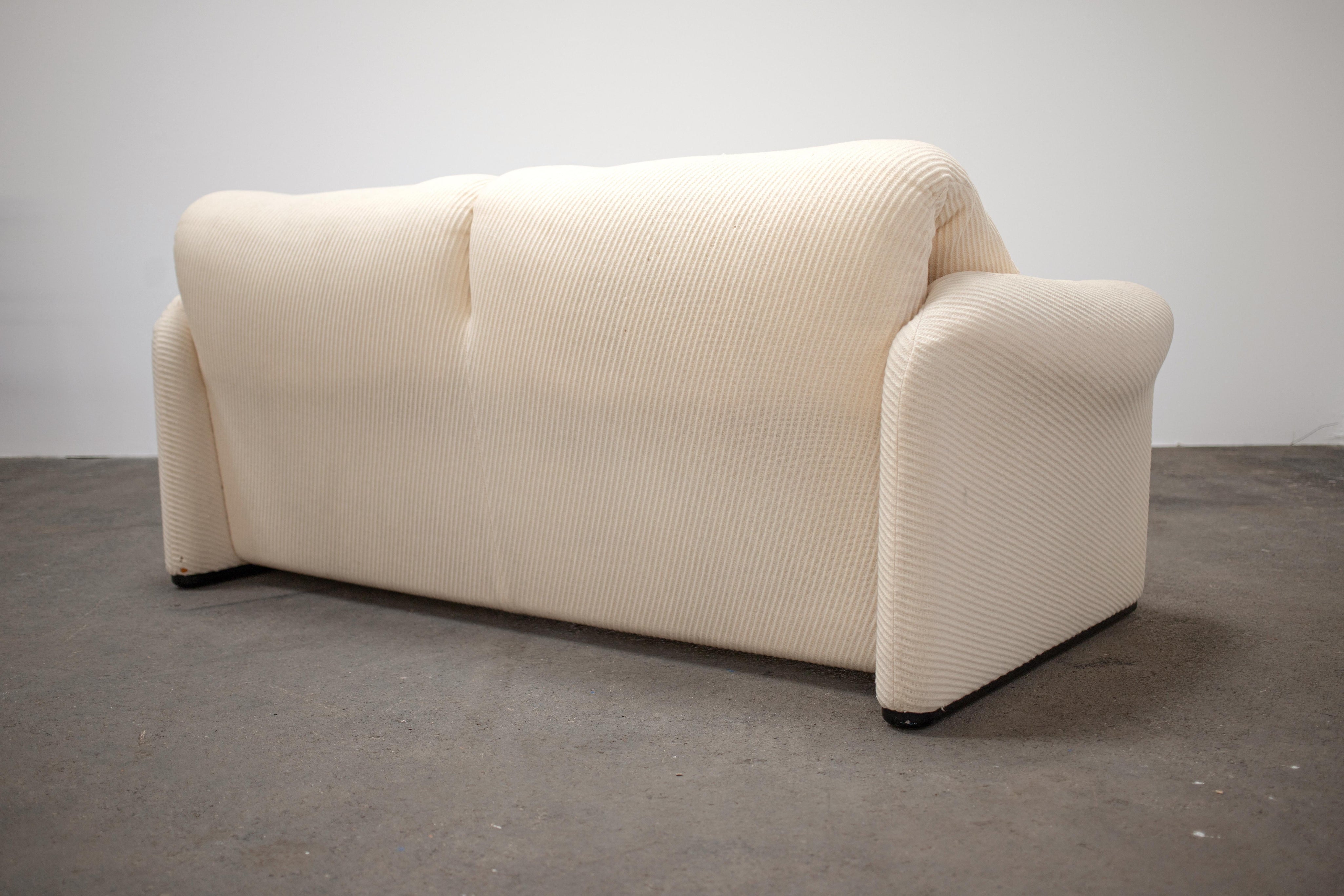 Two_Seater_Sofa,_Vico_Magistretti_For_Cassina,_Upholstered,_1970s,_Italy