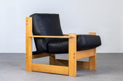 Lounge_Armchair,_Scarpa_Style,_Wood_And_Black_Leather,_1970s,_Italy