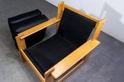 Lounge_Armchair,_Scarpa_Style,_Wood_And_Black_Leather,_1970s,_Italy