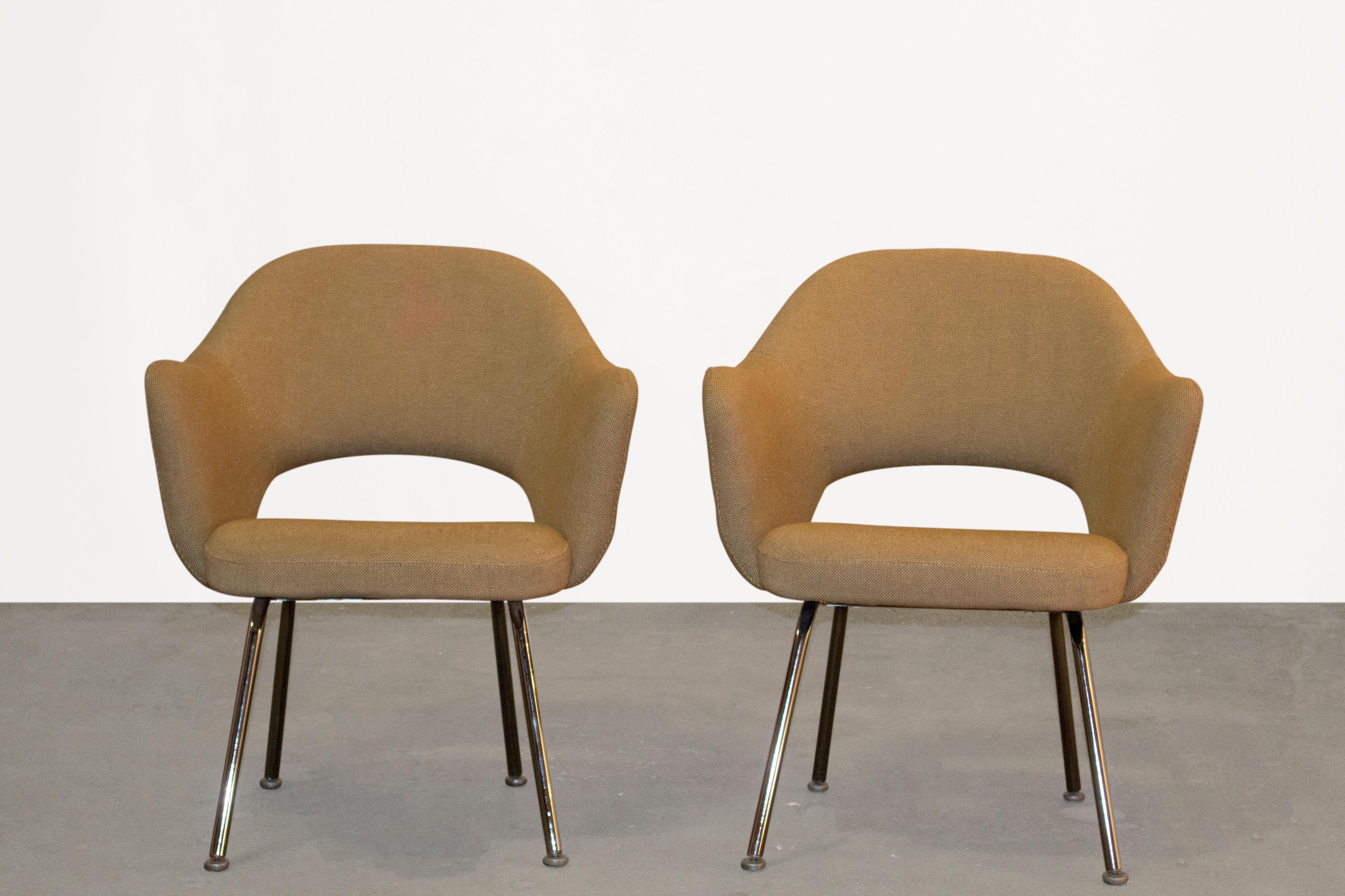 Set_of_2_Executive_Armchairs,_Eero_Saarinen_For_Knoll,_1960s,_USA