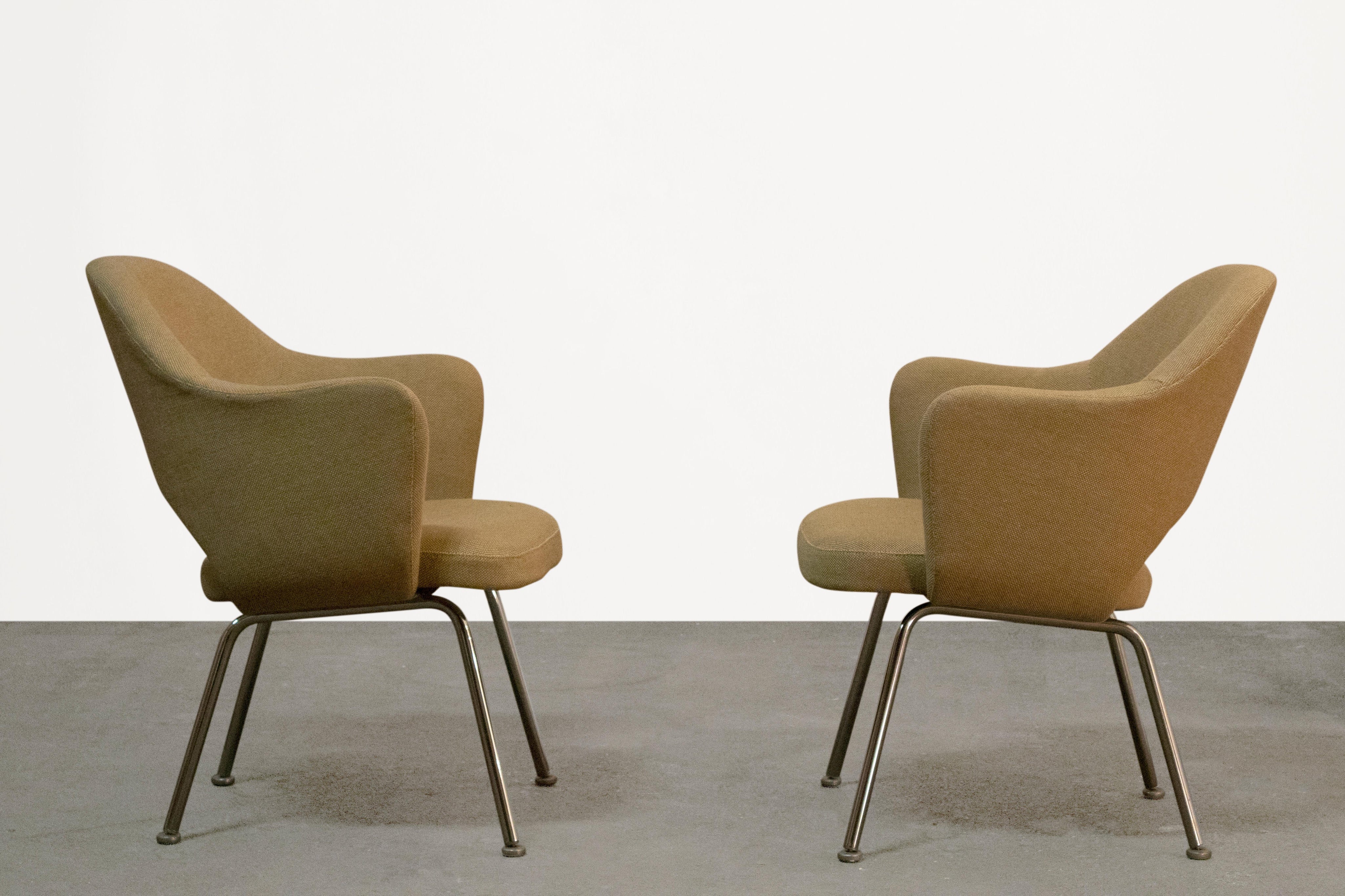 Set_of_2_Executive_Armchairs,_Eero_Saarinen_For_Knoll,_1960s,_USA