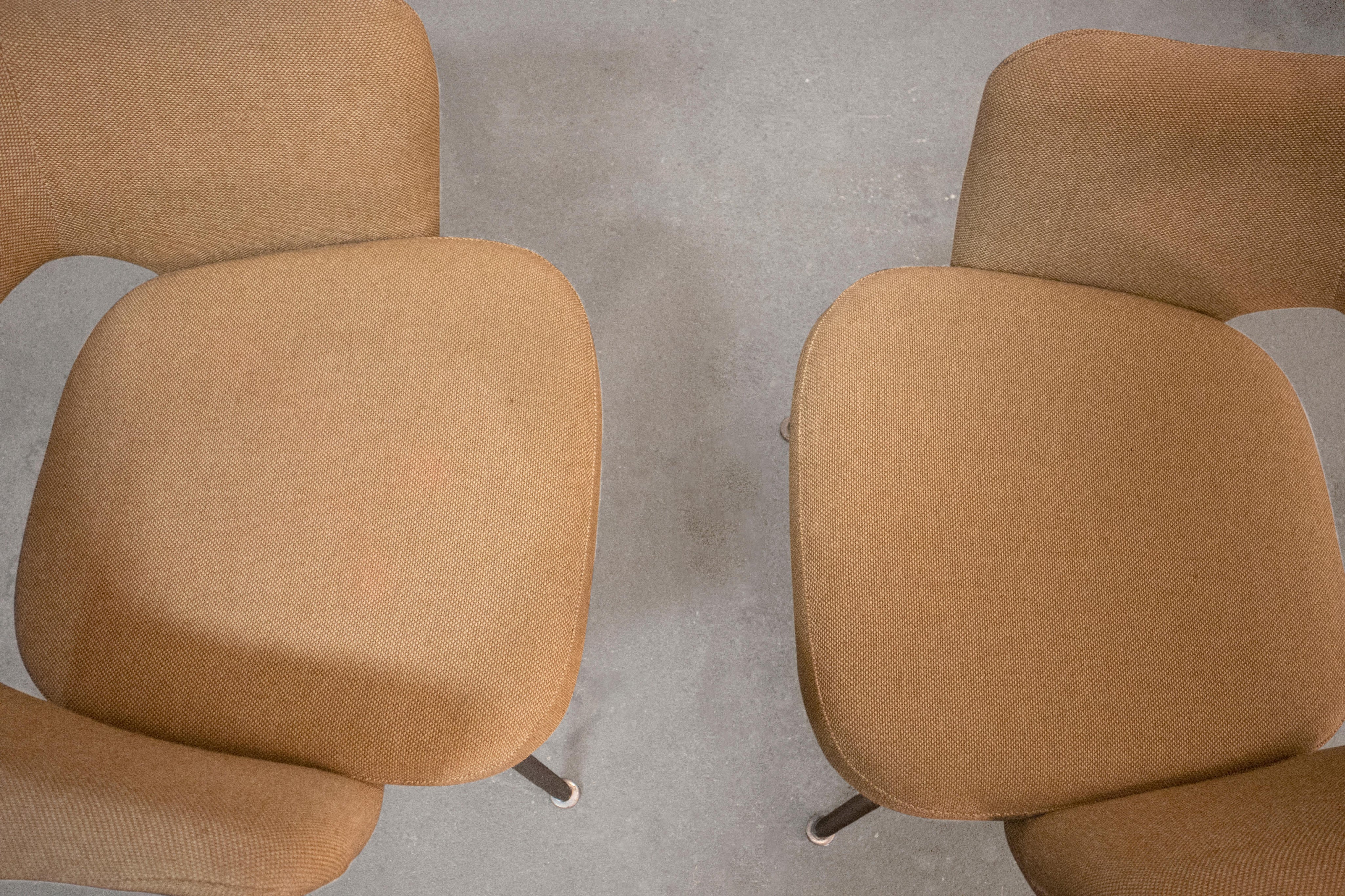 Set_of_2_Executive_Armchairs,_Eero_Saarinen_For_Knoll,_1960s,_USA