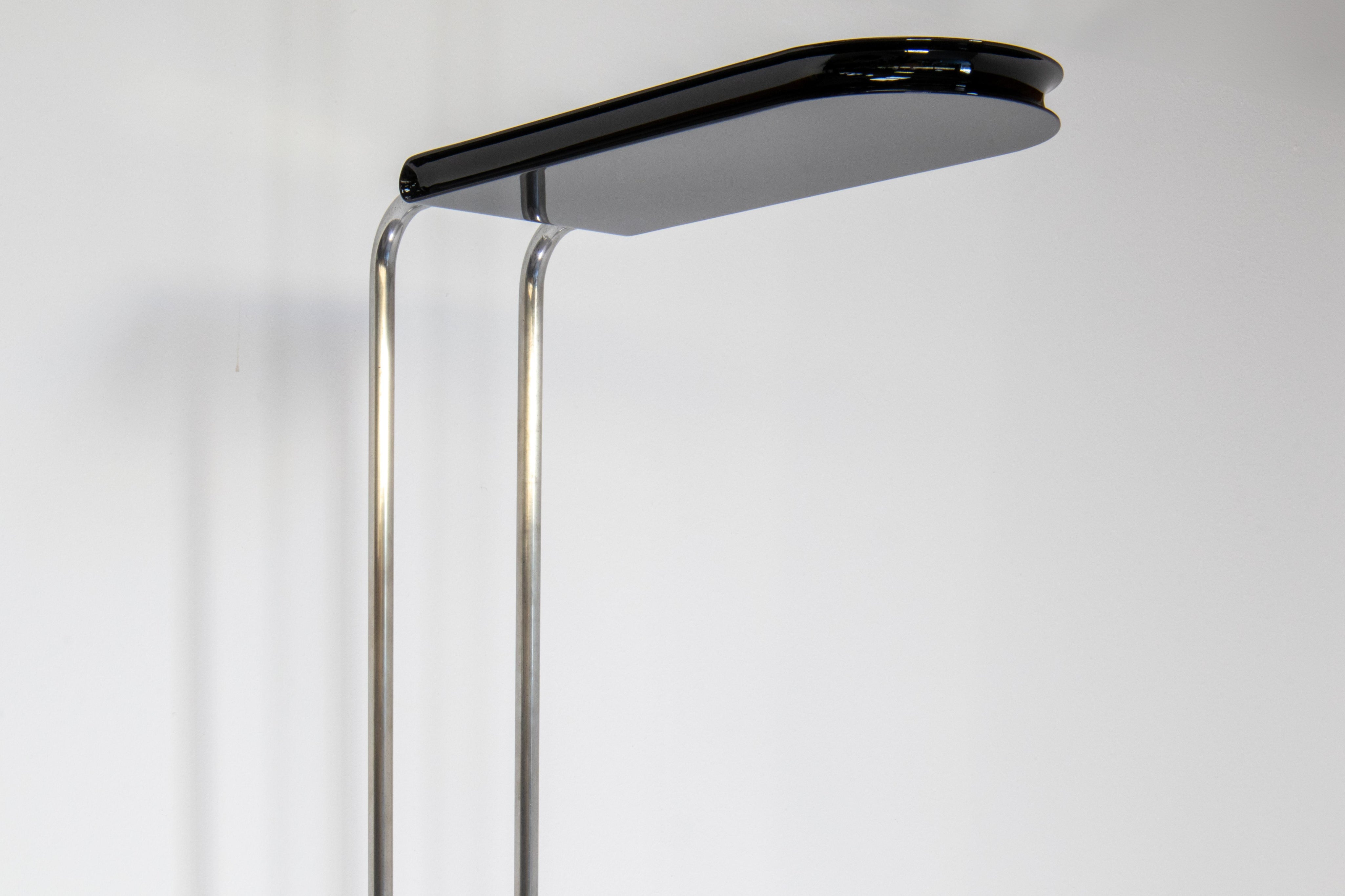 Floor_Lamp,_Bruno_Gecchelin_For_Skipper,_Marble_And_Metal,_1970s,_Italy